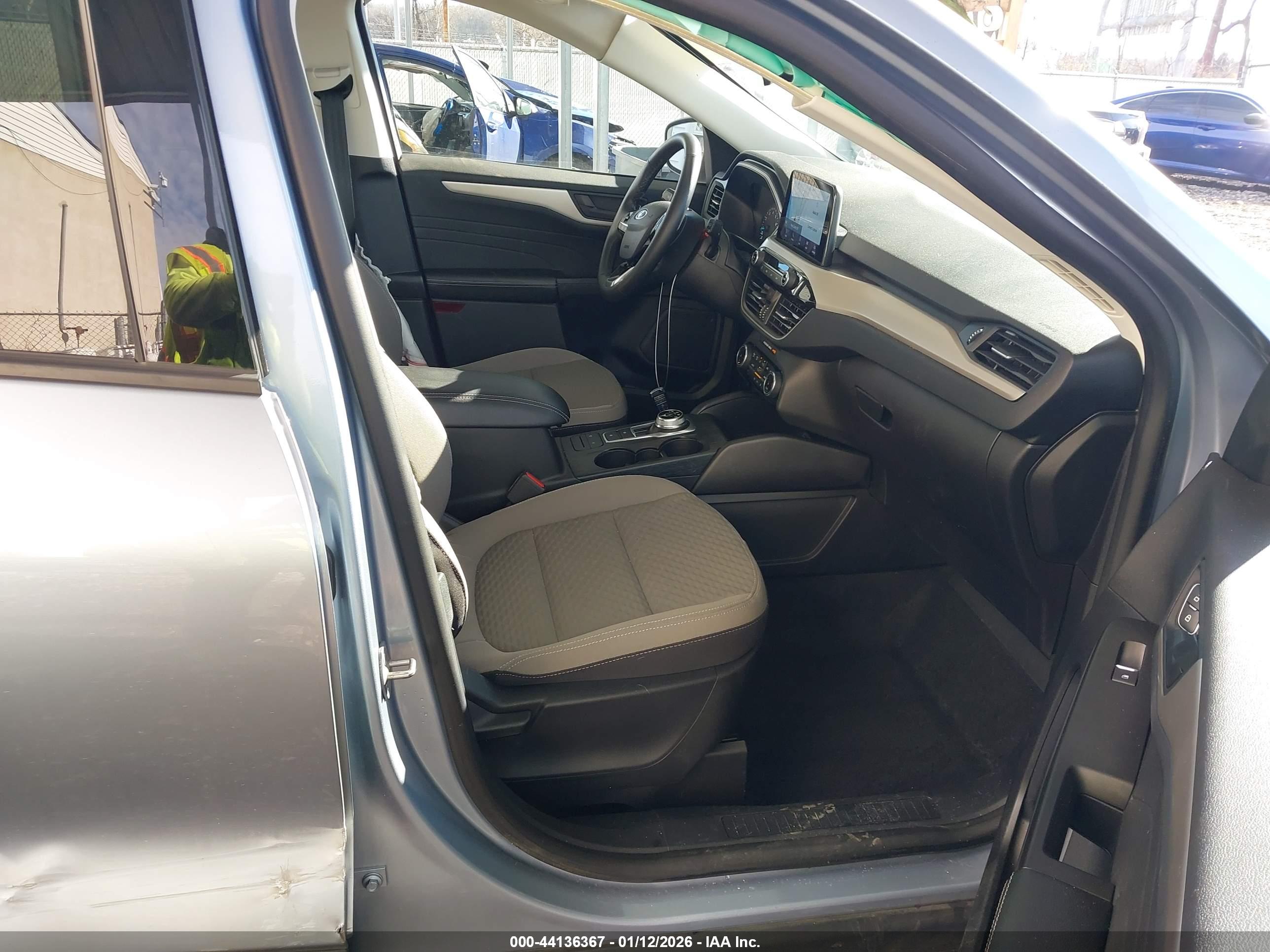 FORD ESCAPE image 5