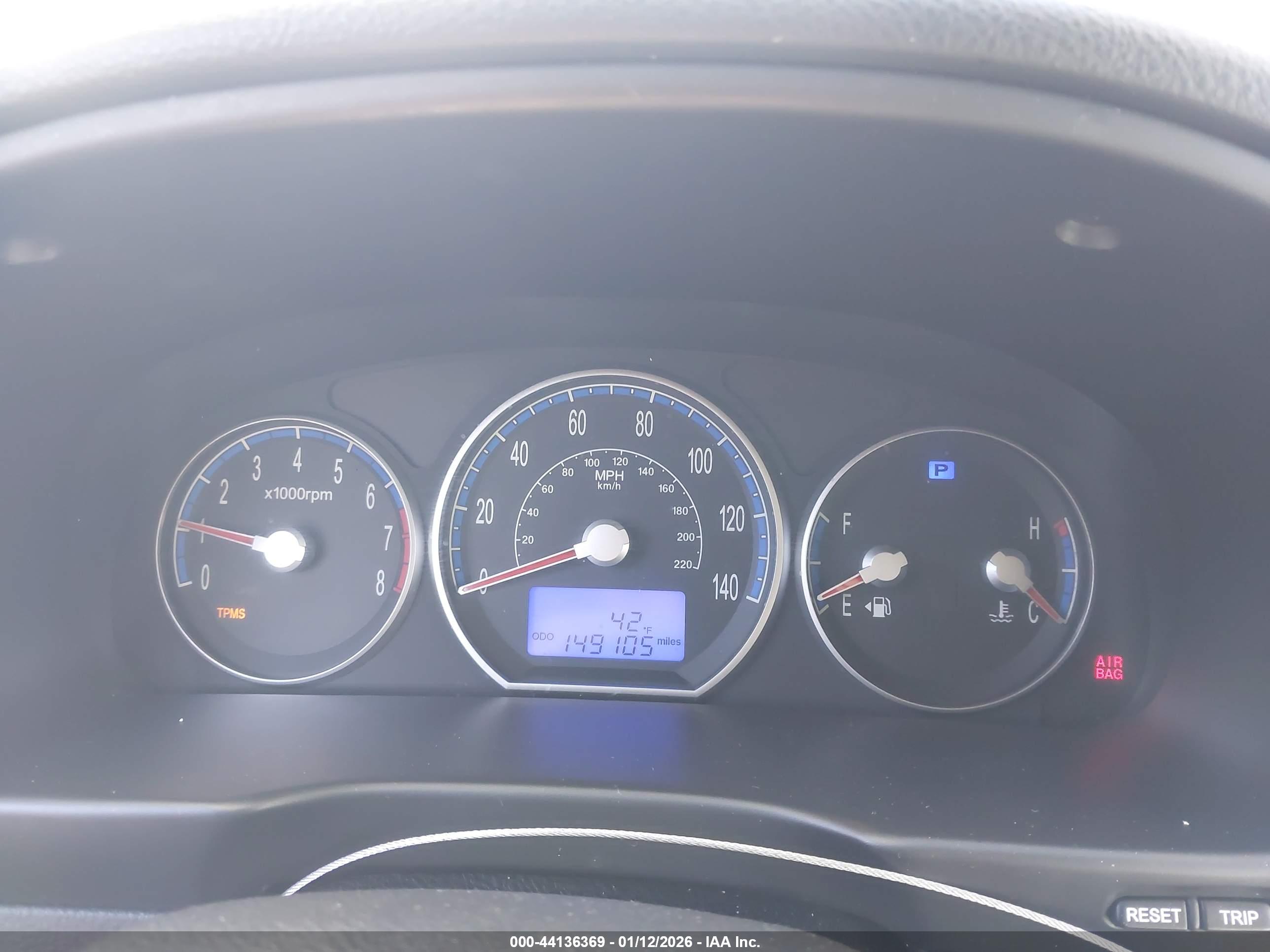 HYUNDAI SANTA image 7
