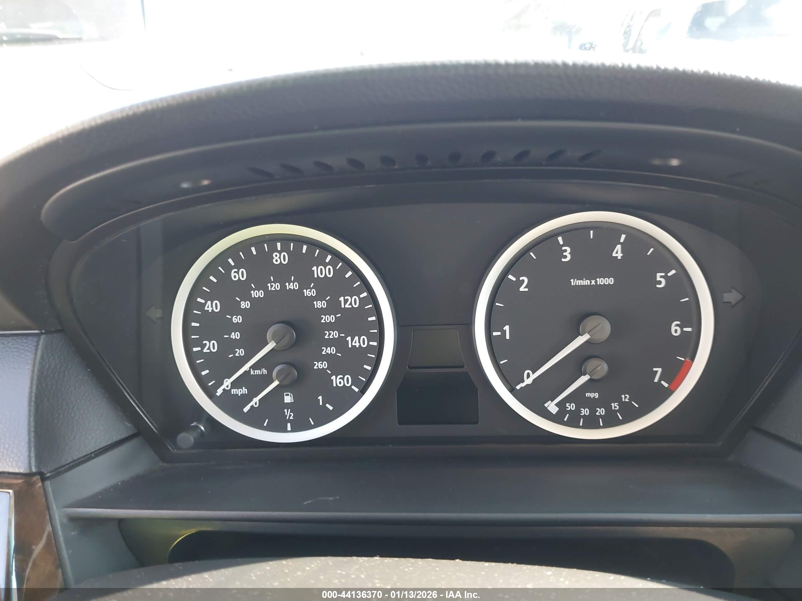 BMW 530I image 7