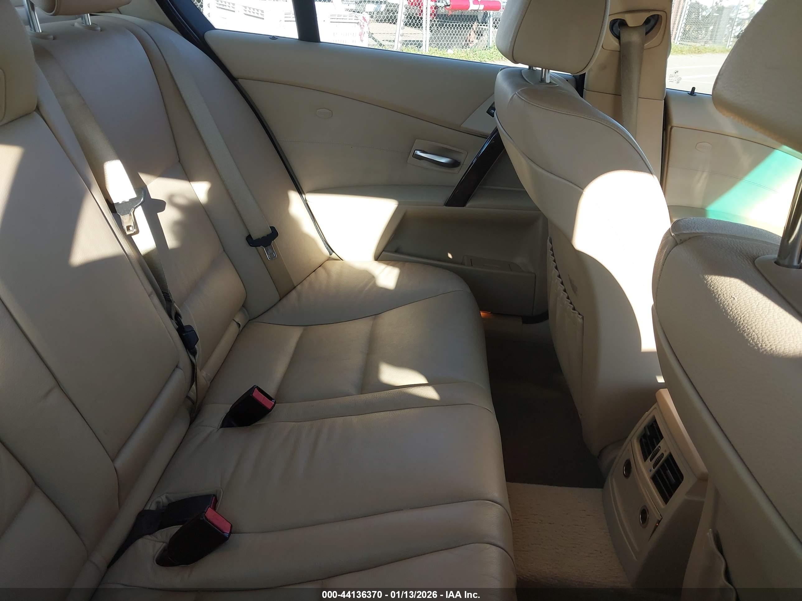 BMW 530I image 8