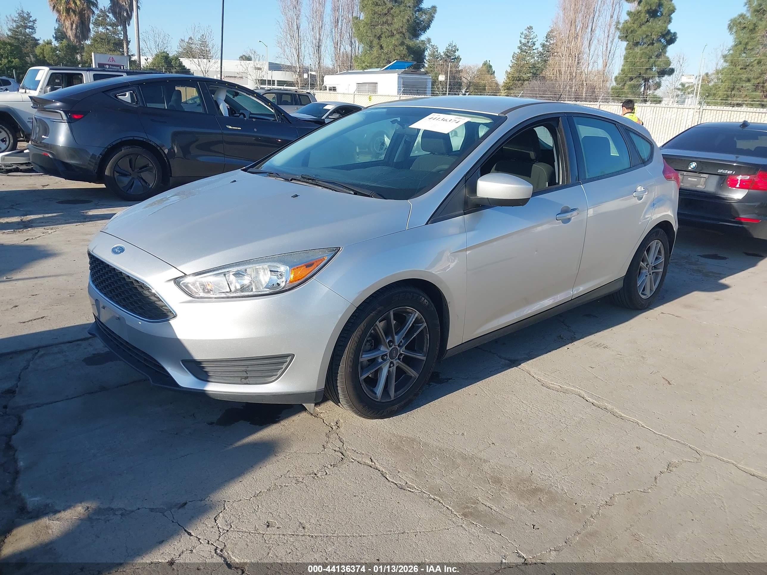 FORD FOCUS image 2