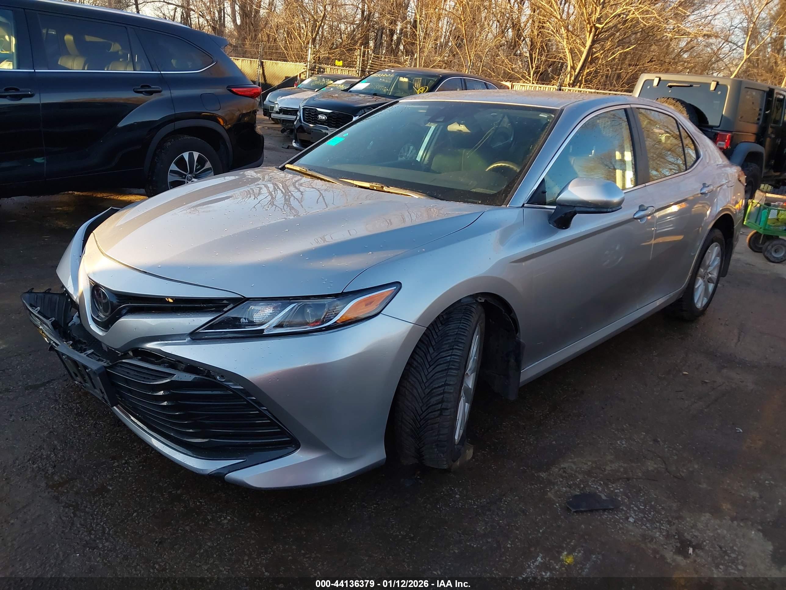 TOYOTA CAMRY image 2