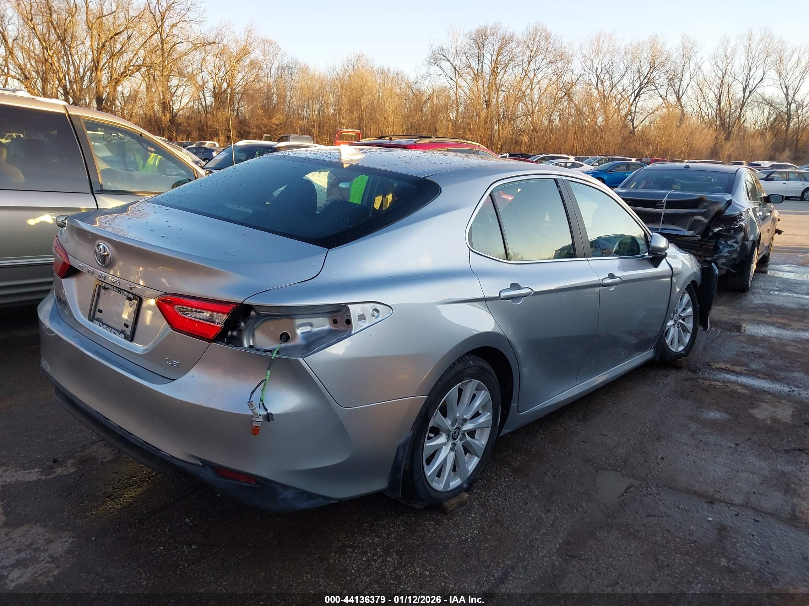 TOYOTA CAMRY image 4