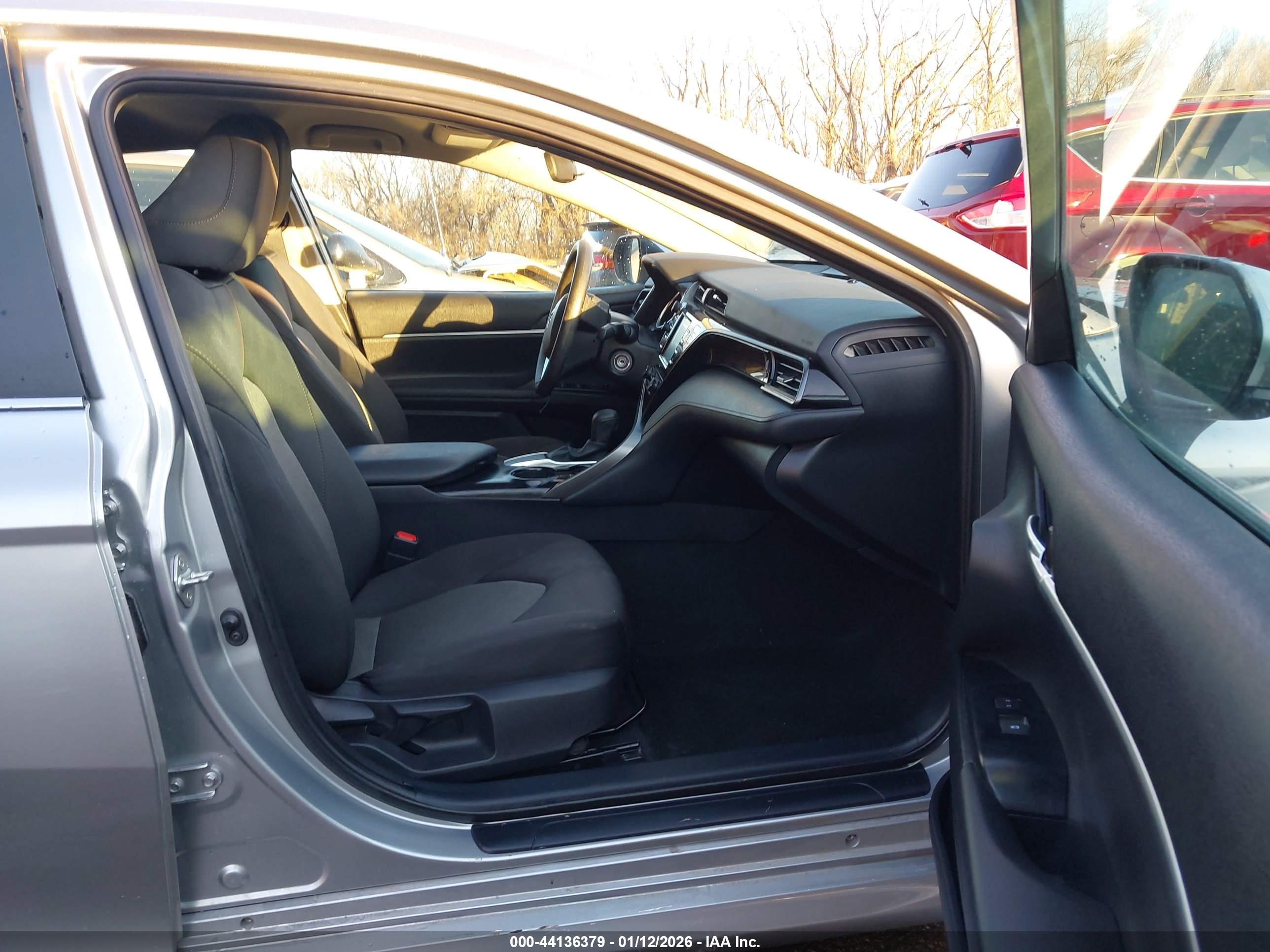 TOYOTA CAMRY image 5
