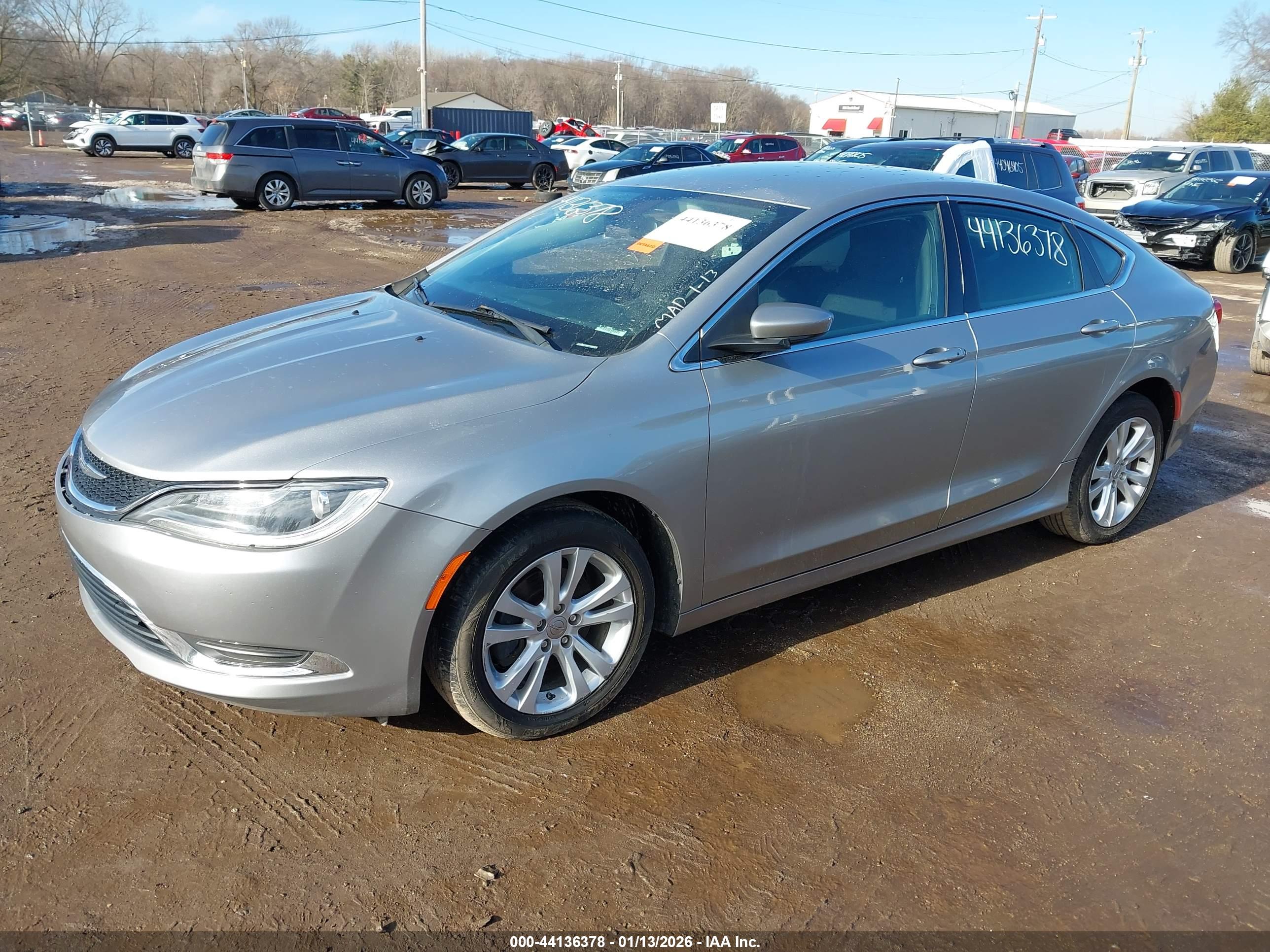 CHRYSLER 200 image 2