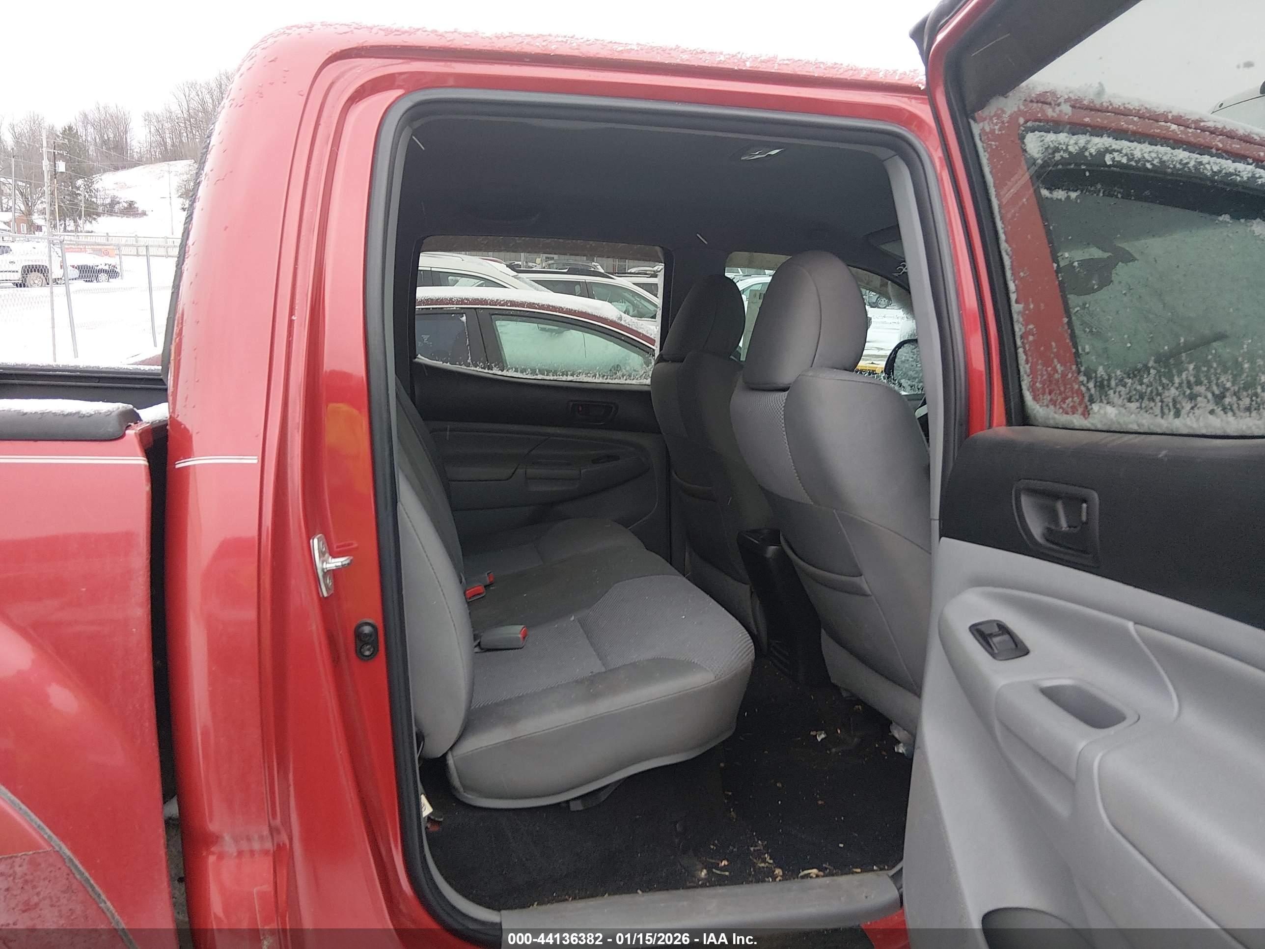 TOYOTA TACOMA image 8