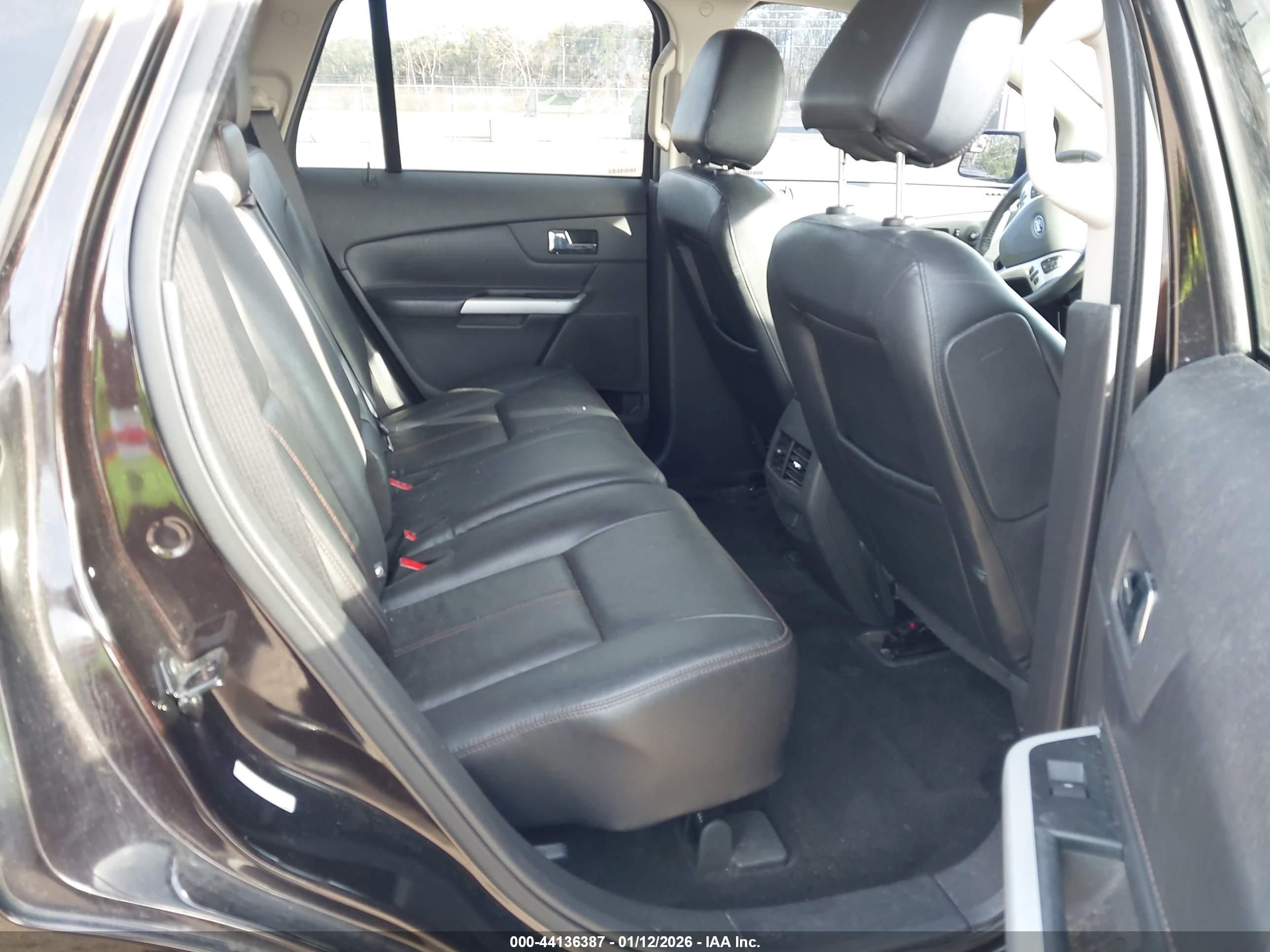 FORD EDGE image 8