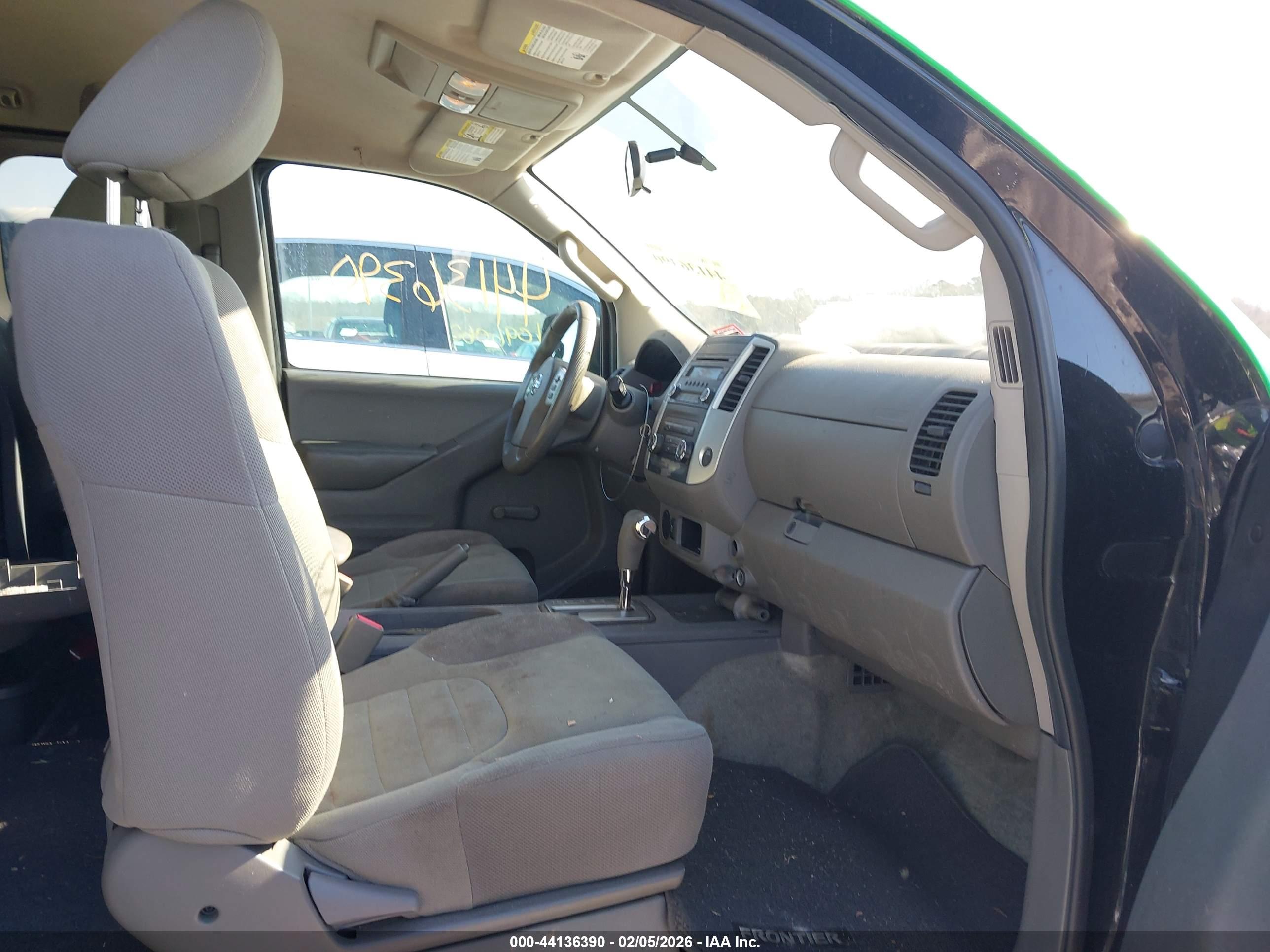 NISSAN FRONTIER image 5