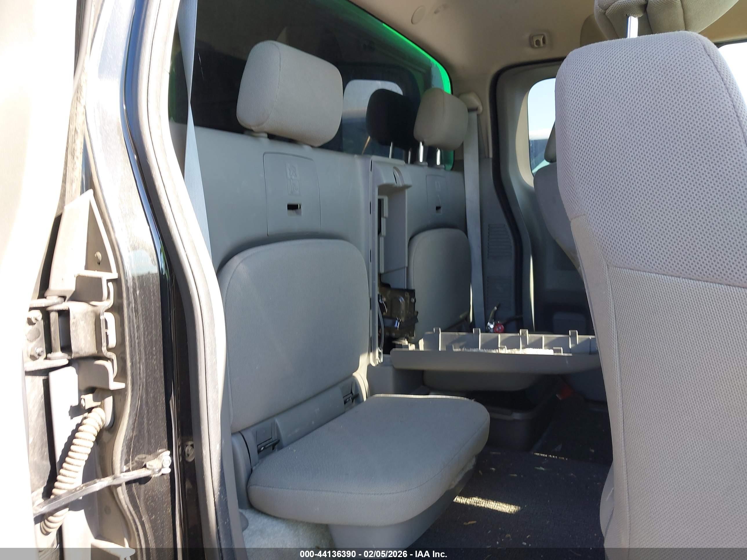 NISSAN FRONTIER image 8