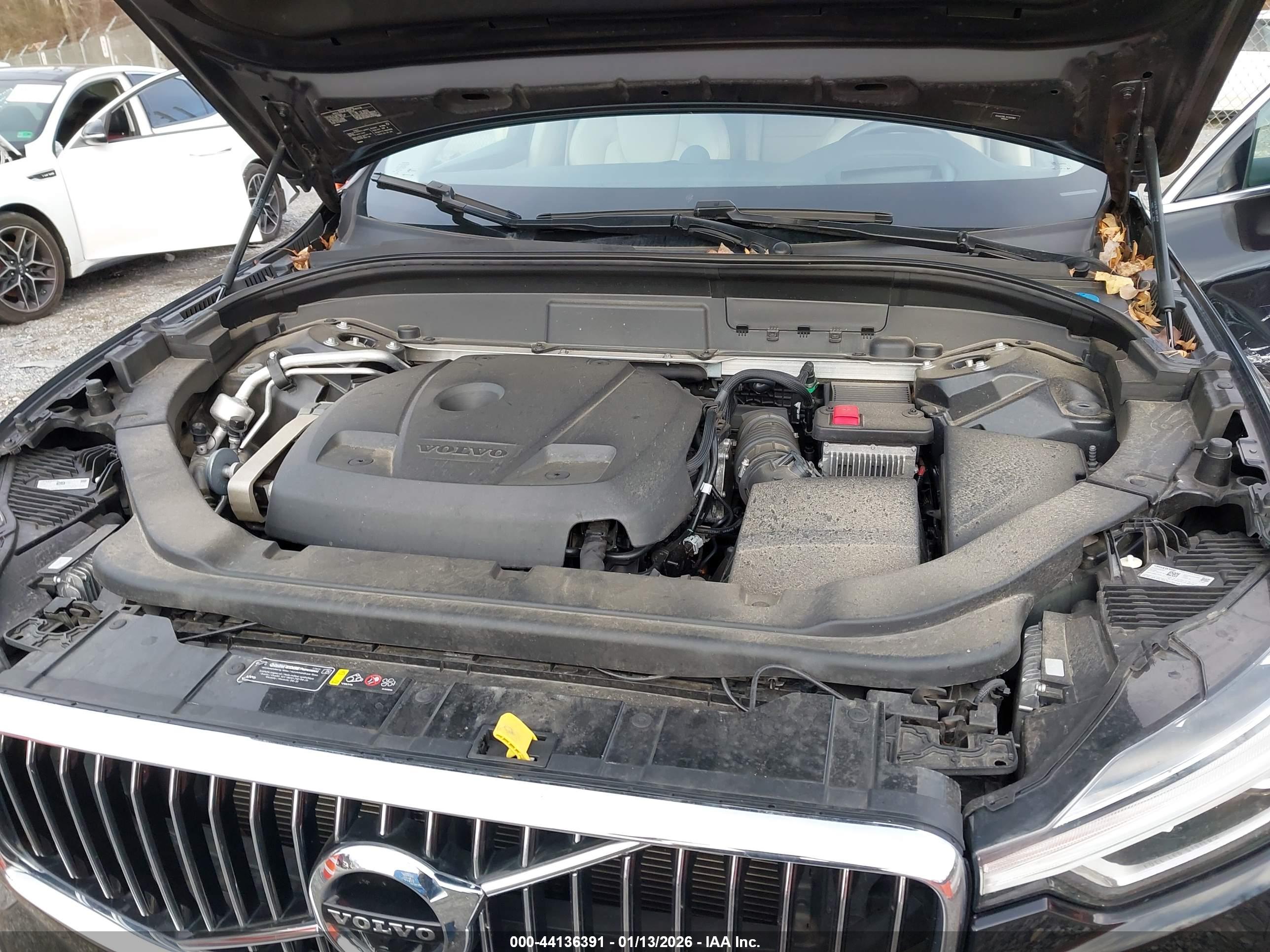 VOLVO XC60 image 10