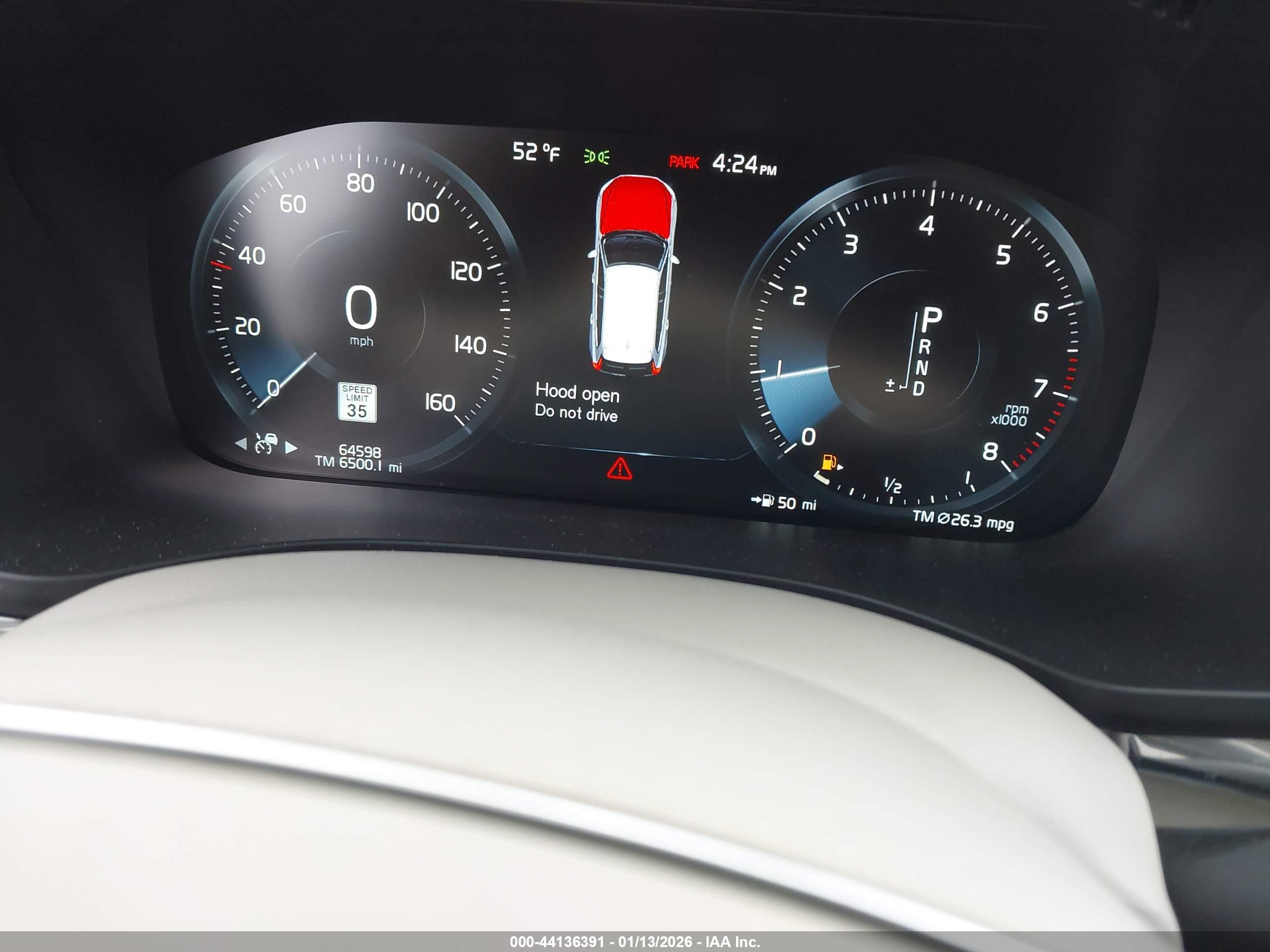 VOLVO XC60 image 7