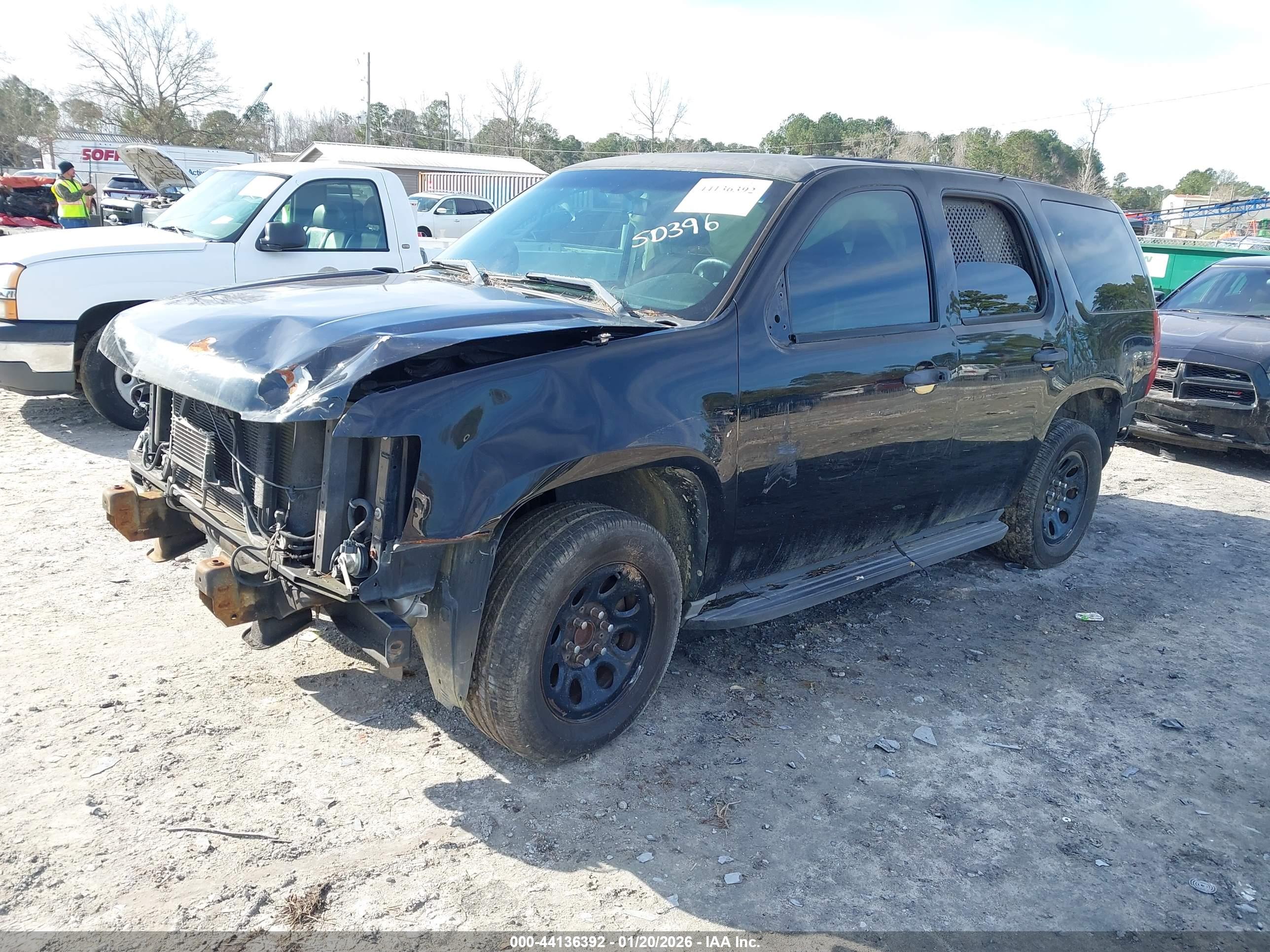 CHEVROLET TAHOE image 2