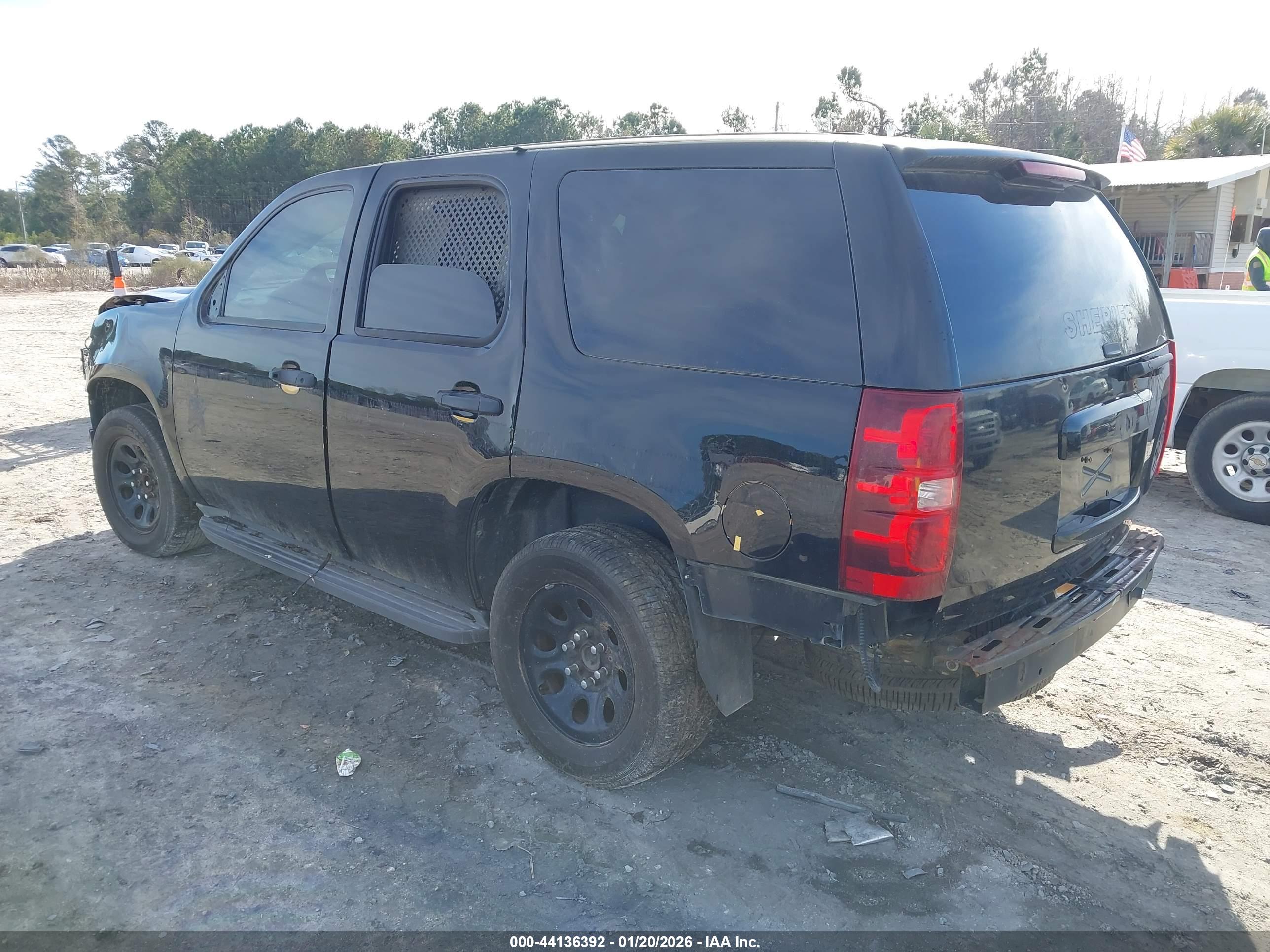 CHEVROLET TAHOE image 3
