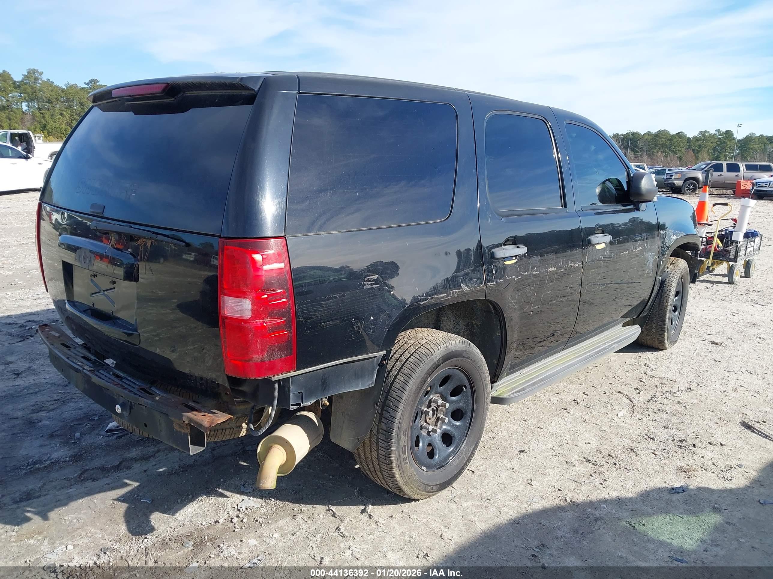 CHEVROLET TAHOE image 4