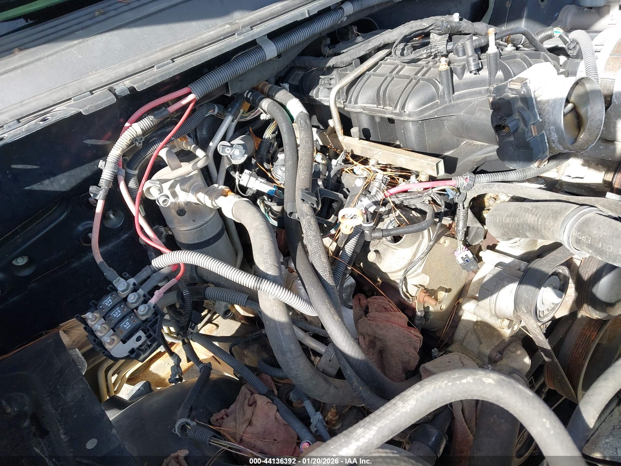 CHEVROLET TAHOE image 6