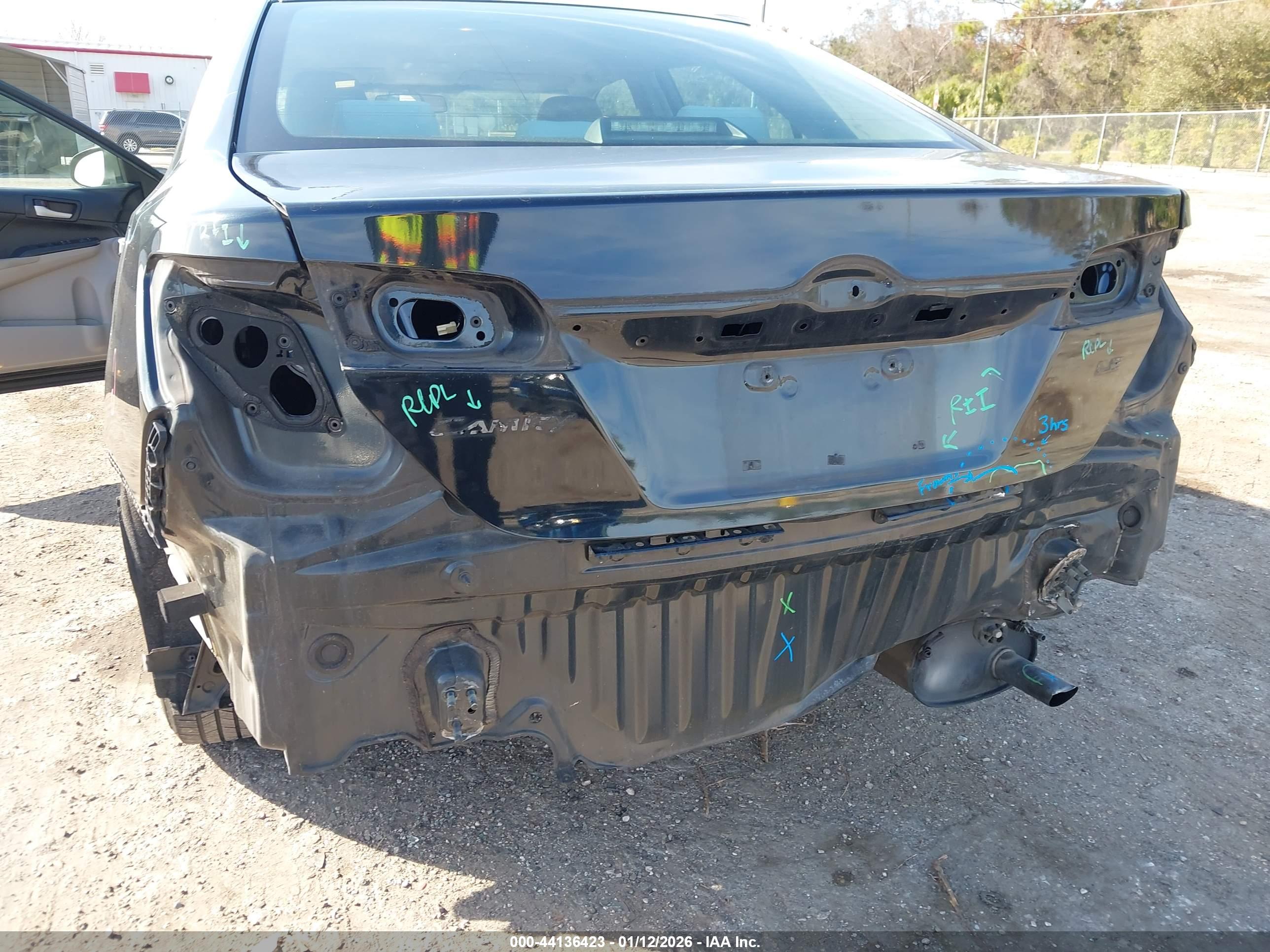 TOYOTA CAMRY image 6