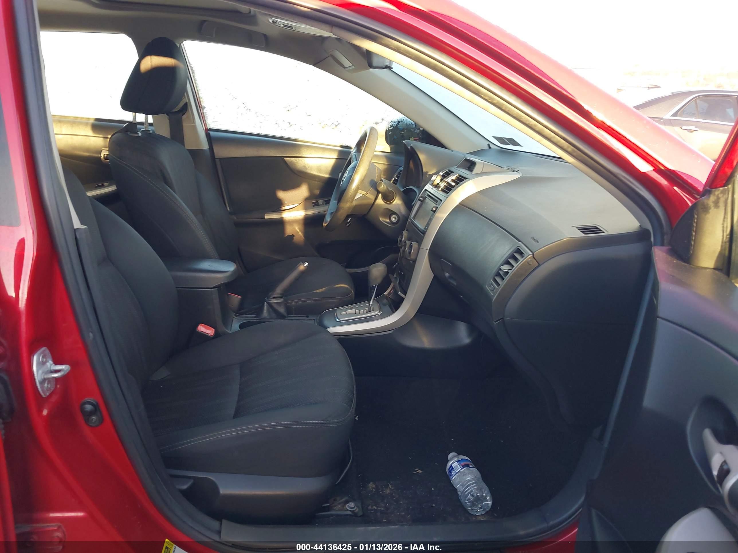 TOYOTA COROLLA image 5