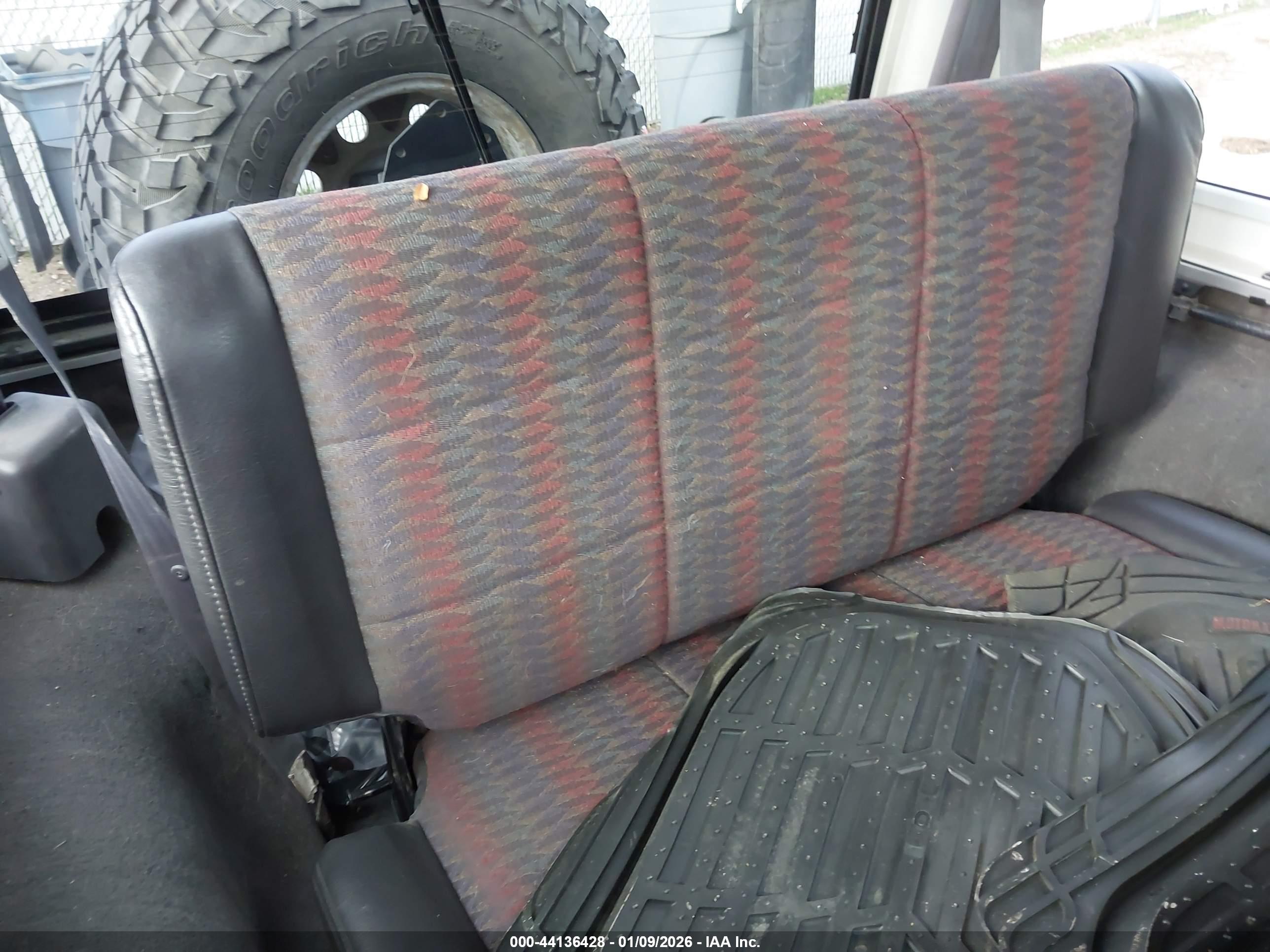 JEEP WRANGLER image 8