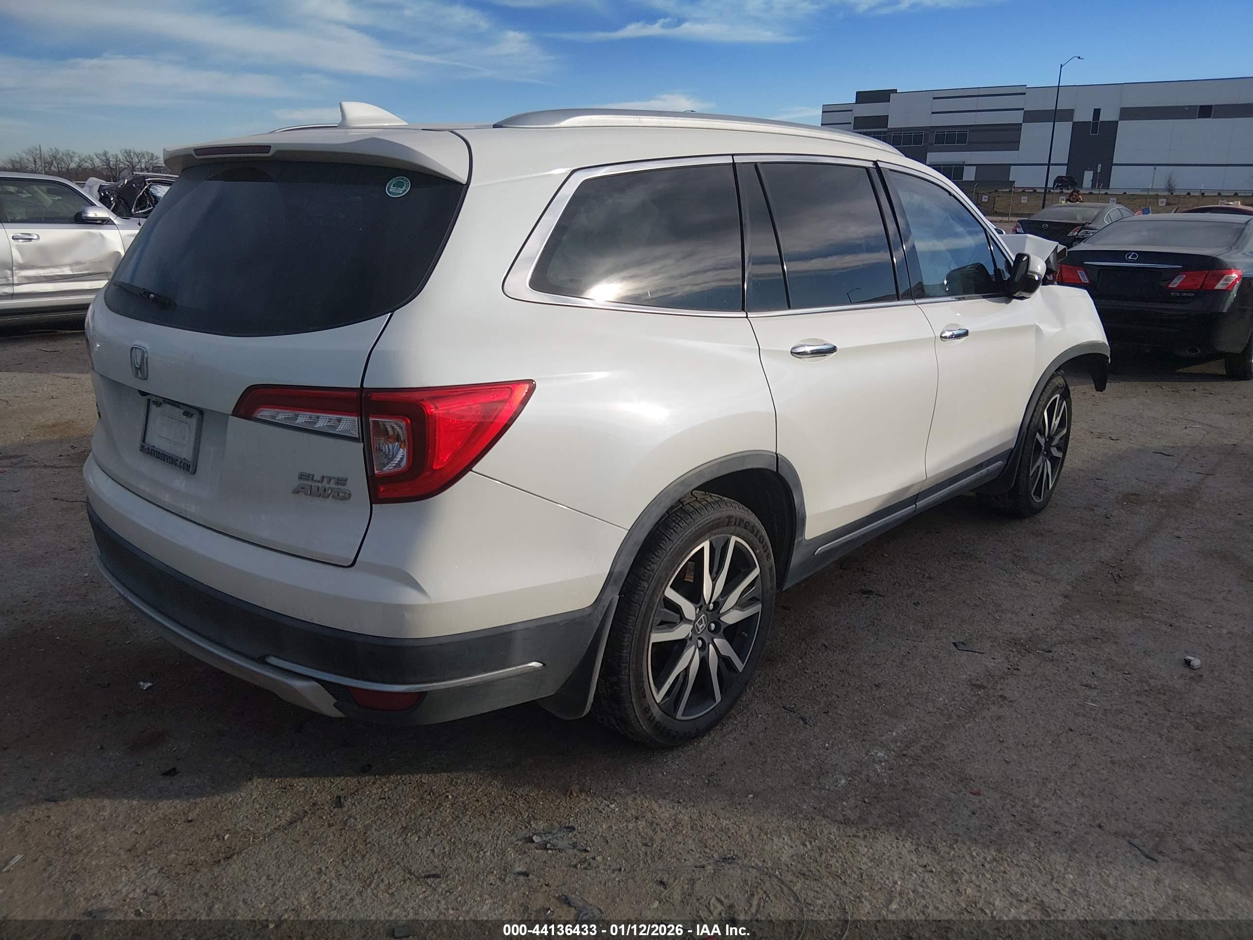 HONDA PILOT image 4