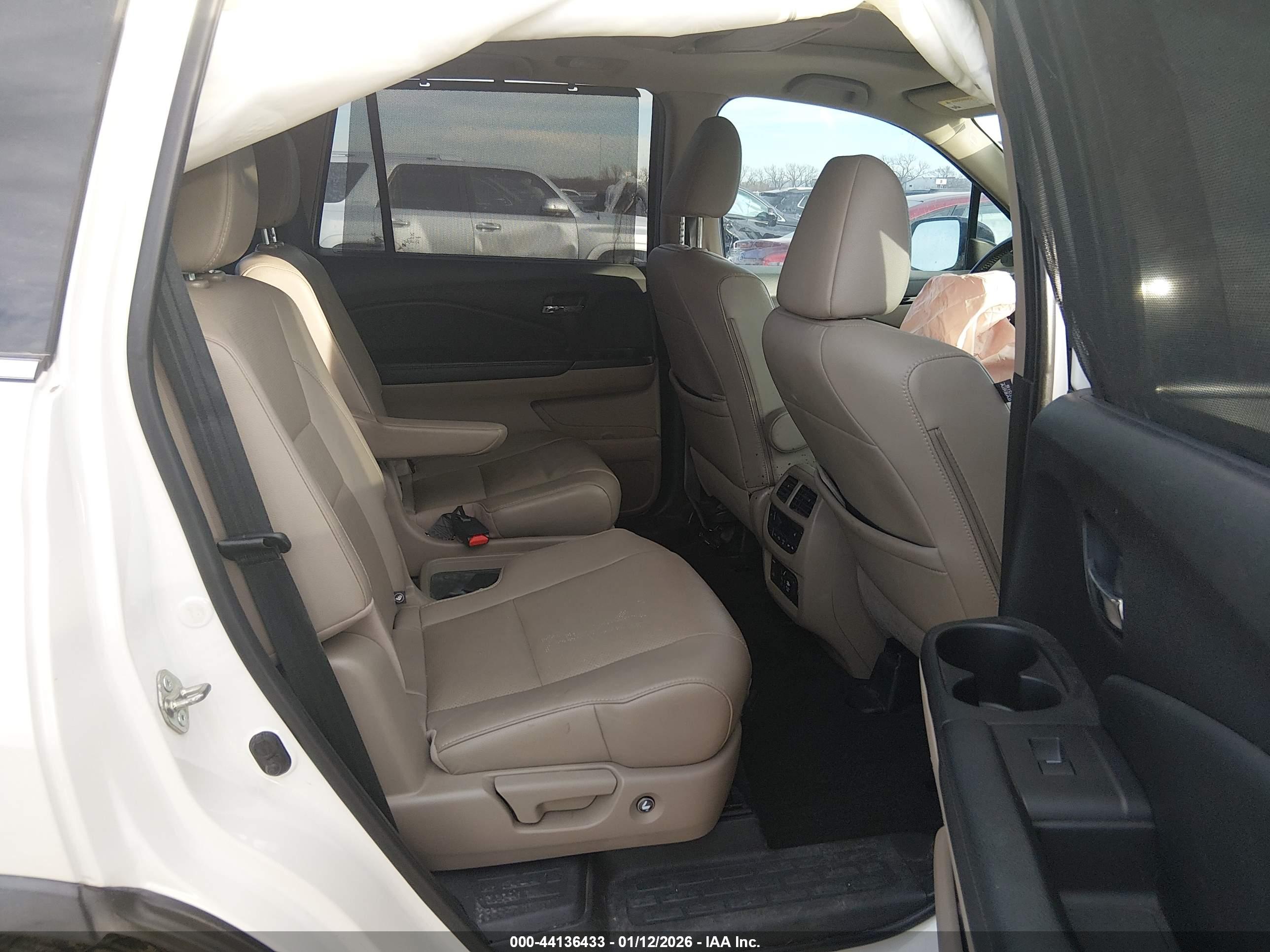 HONDA PILOT image 8