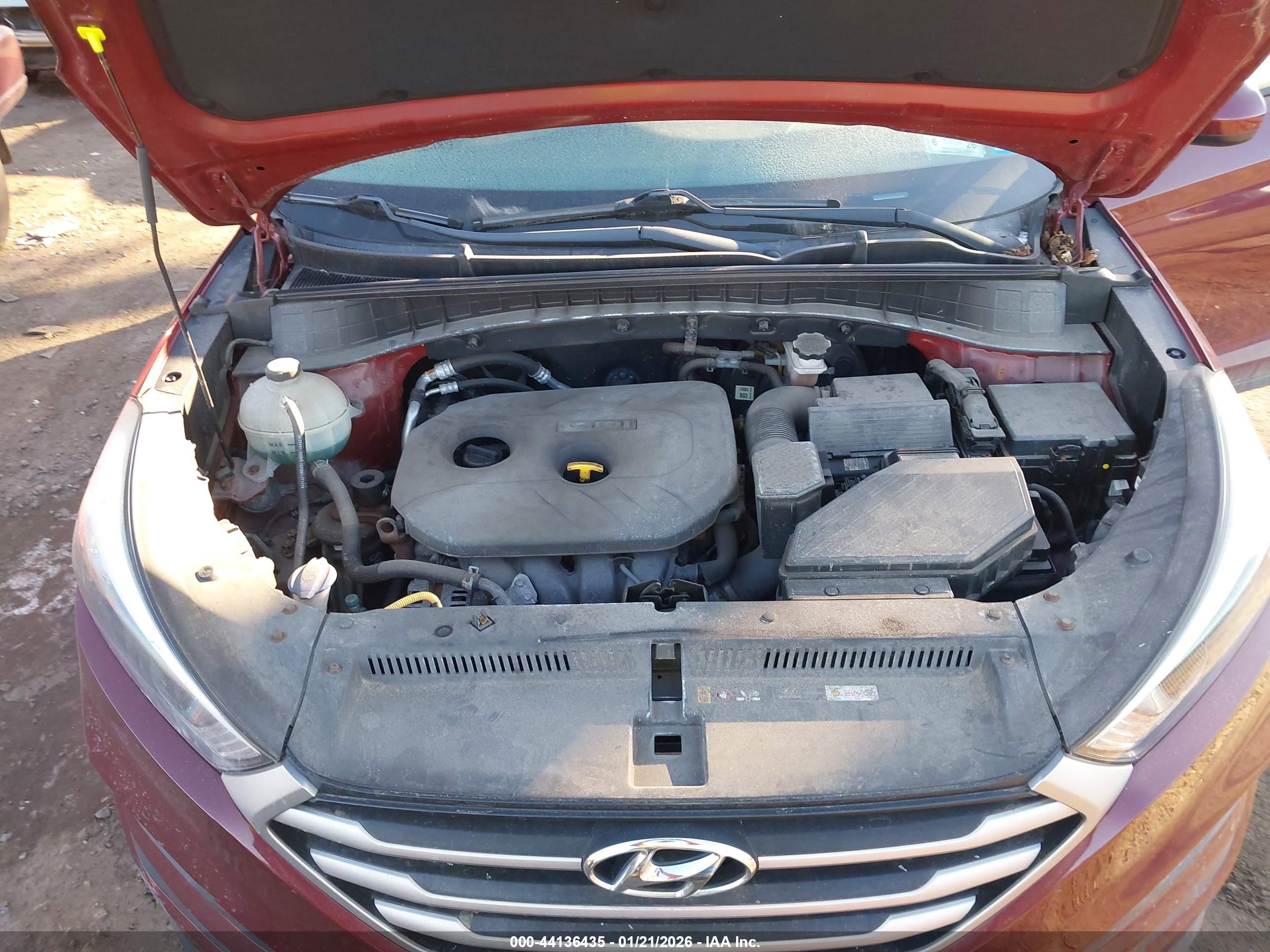 HYUNDAI TUCSON image 10