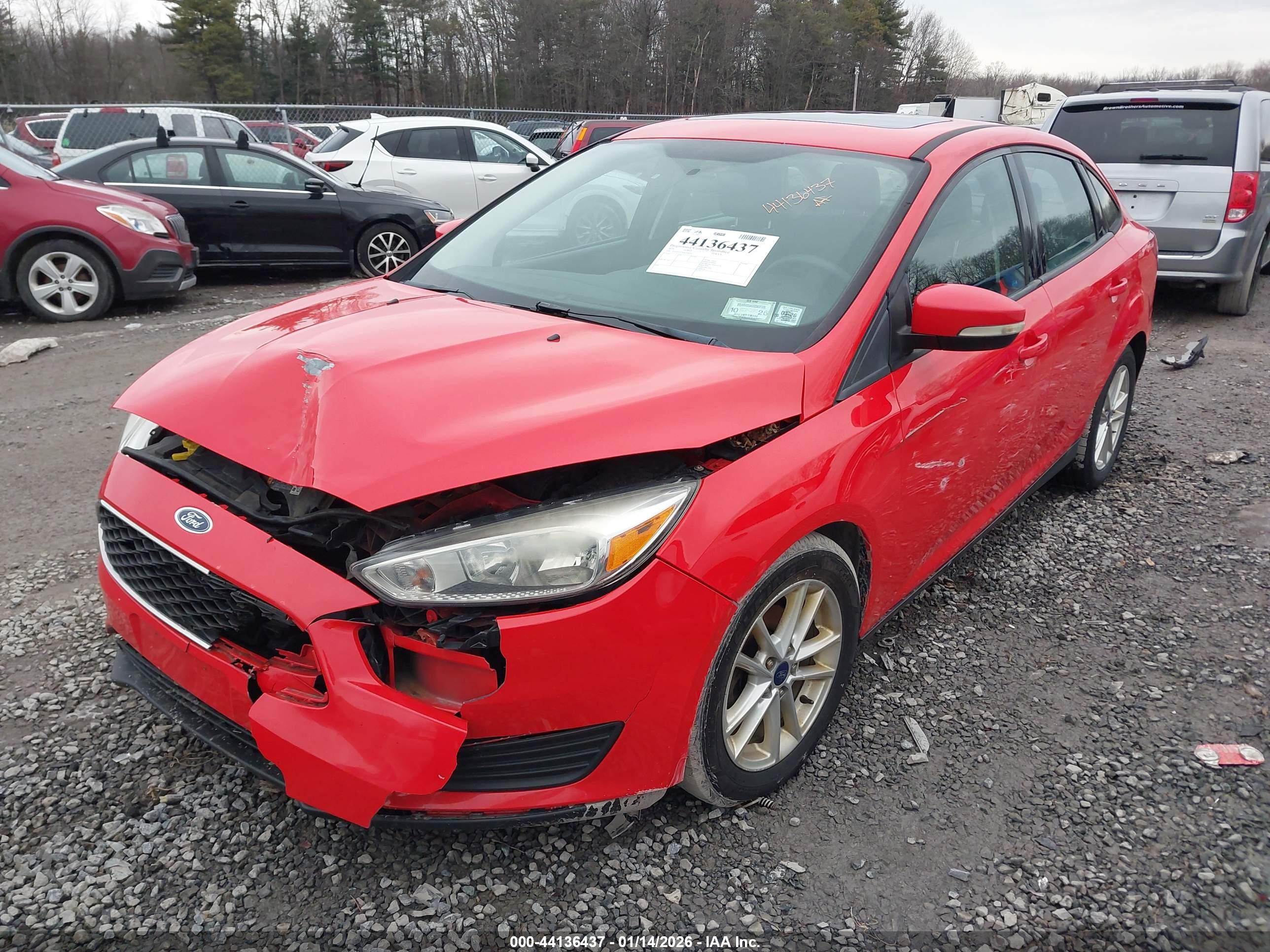 FORD FOCUS image 2