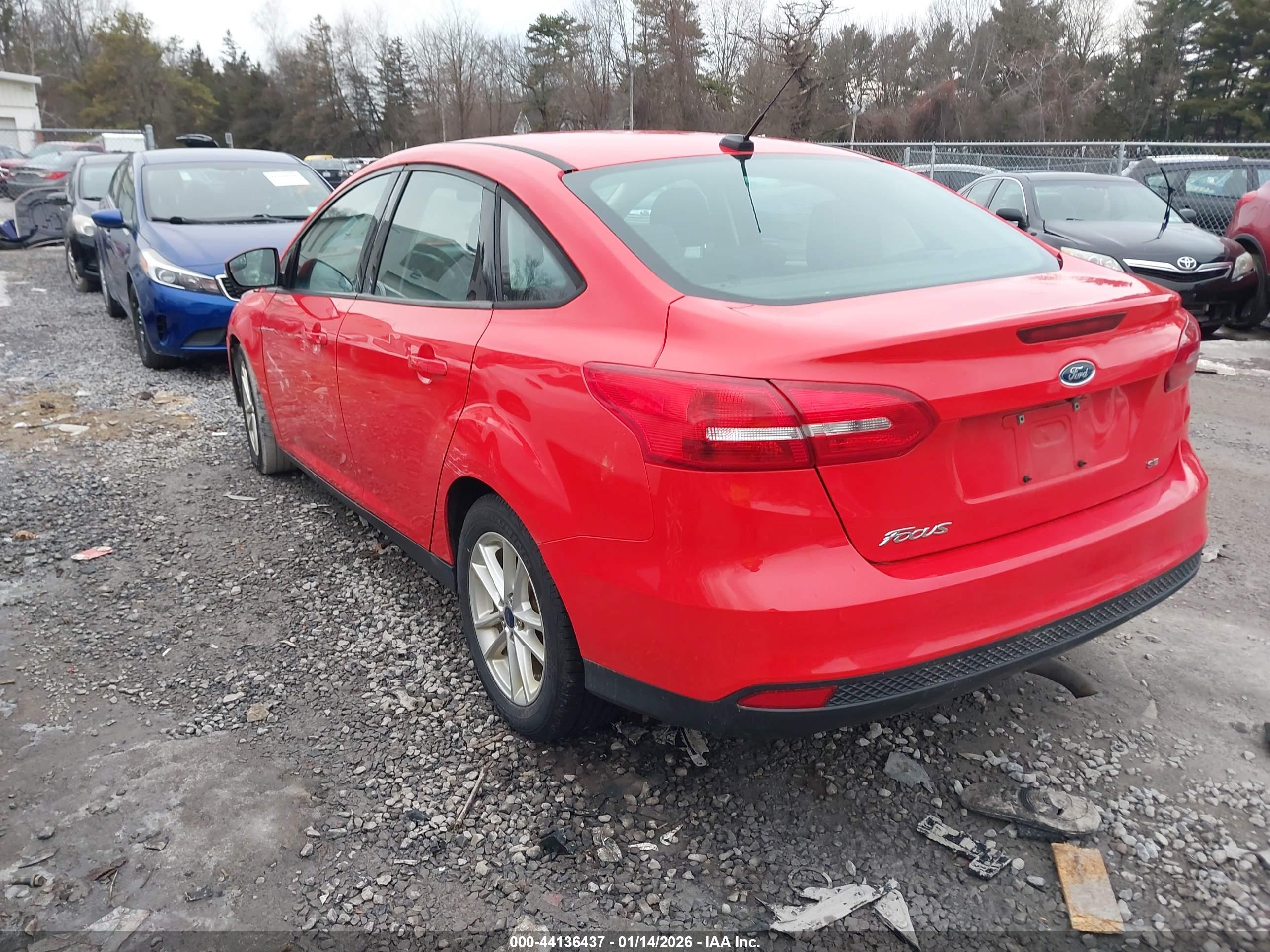 FORD FOCUS image 3