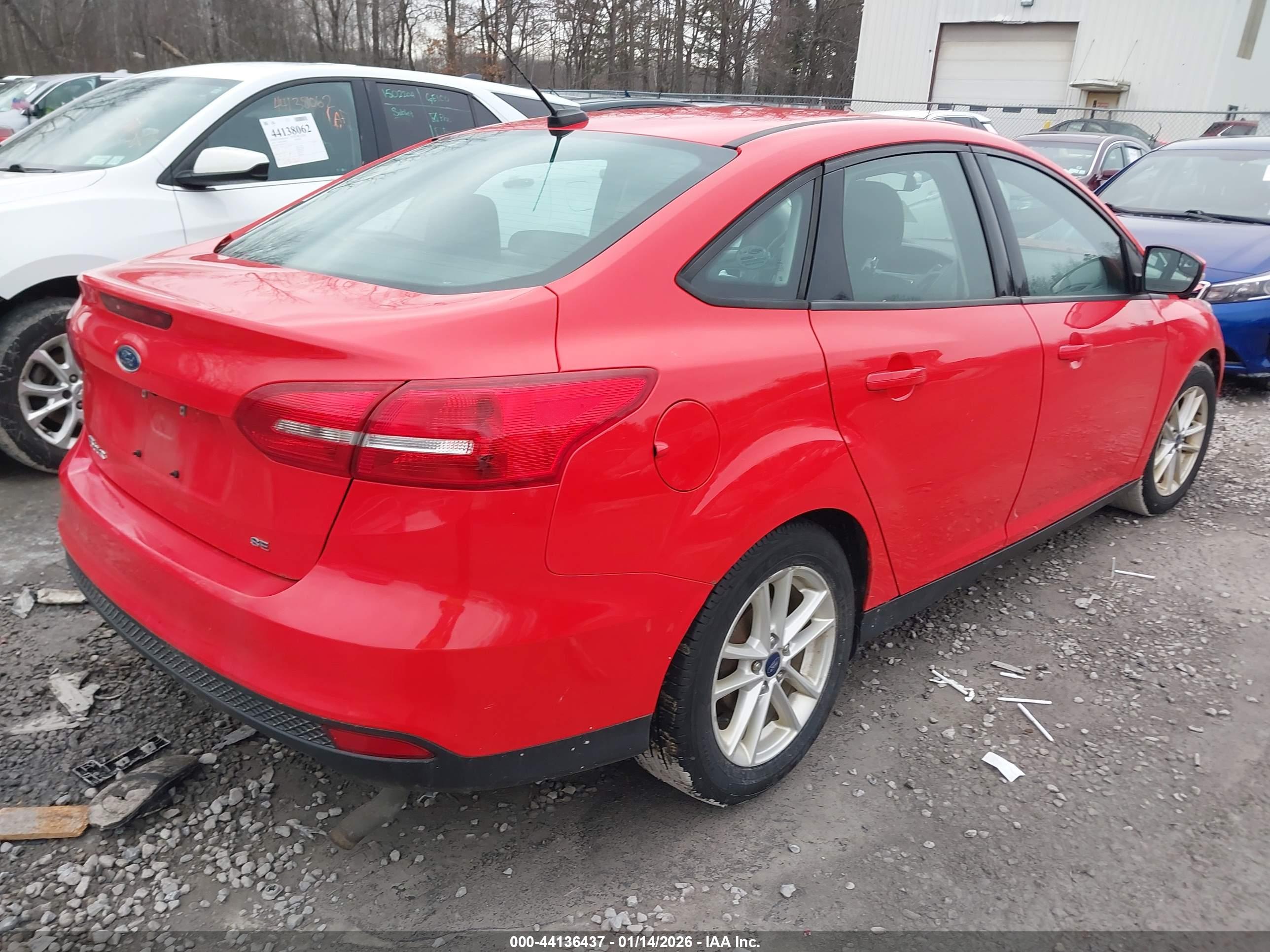 FORD FOCUS image 4