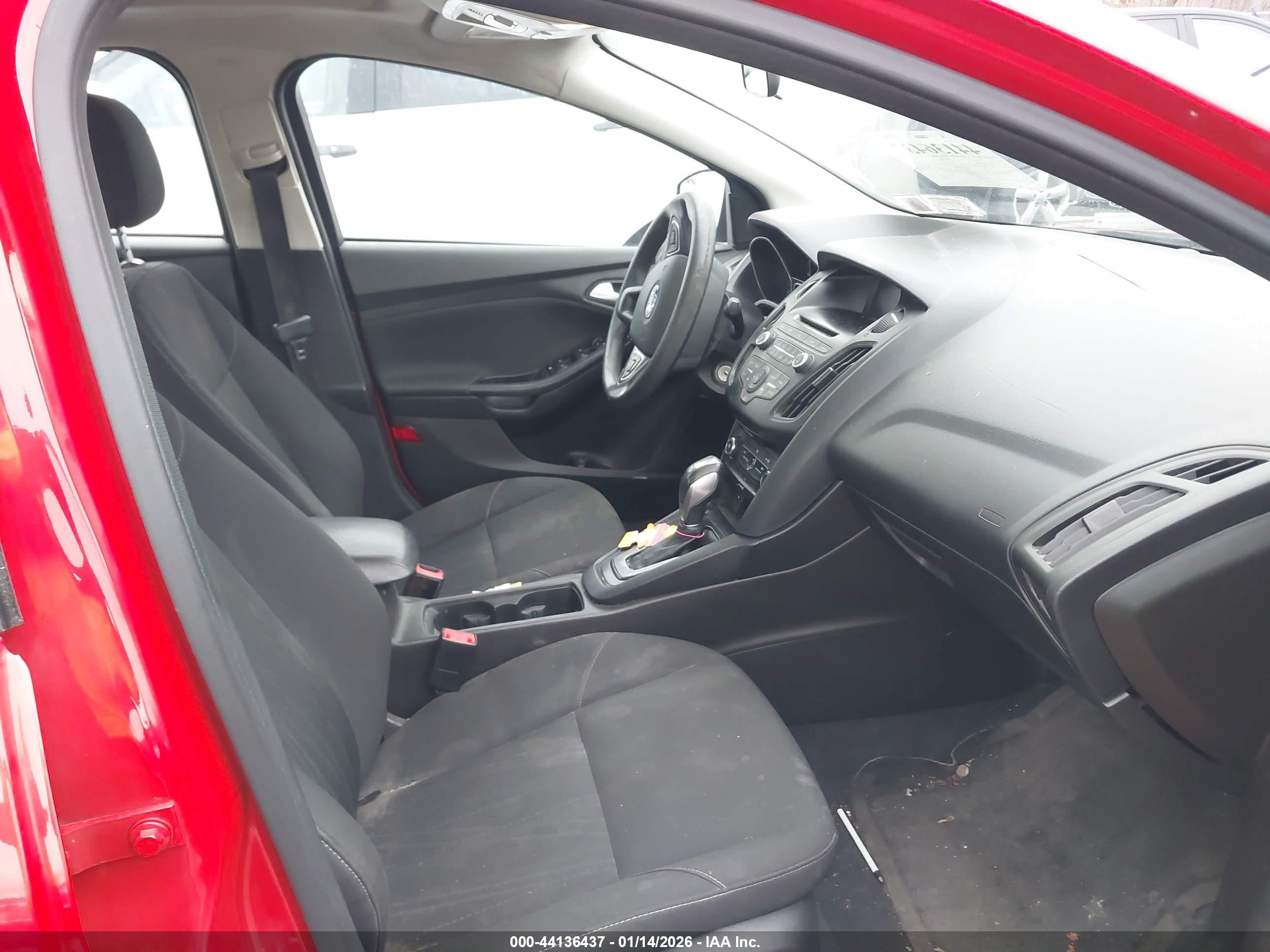 FORD FOCUS image 5