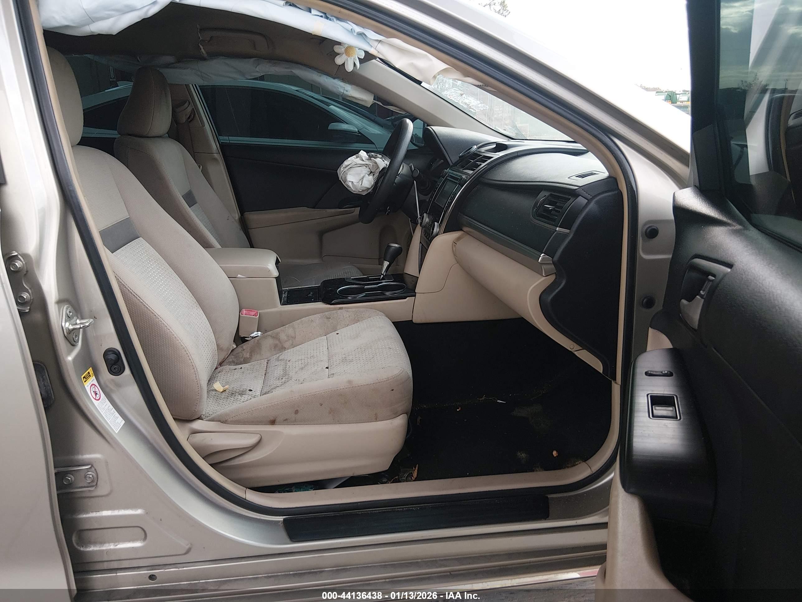 TOYOTA CAMRY image 5