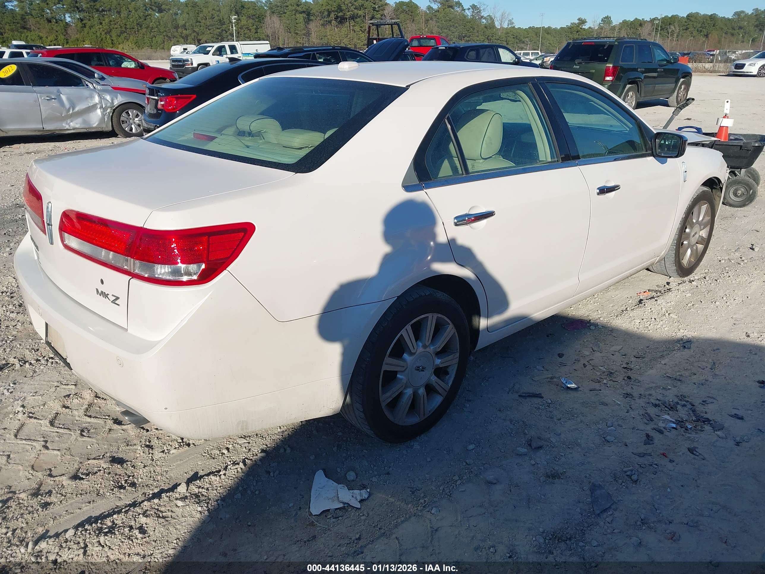 LINCOLN MKZ image 4