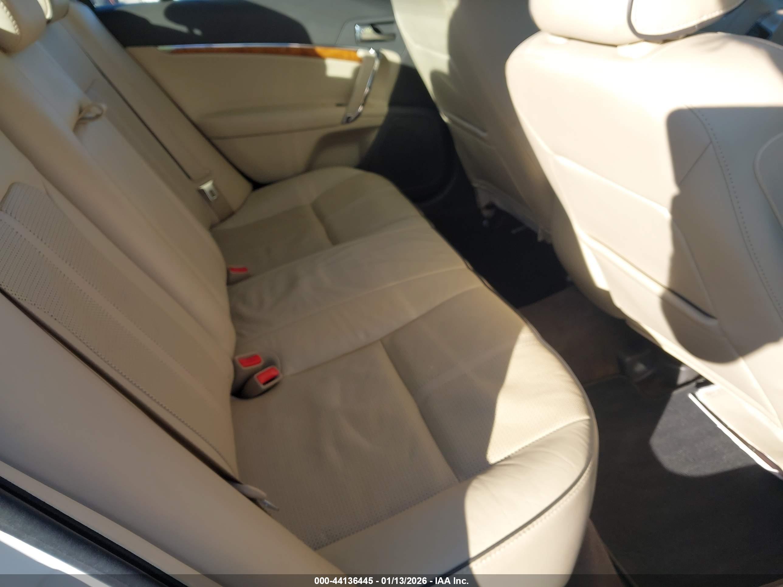 LINCOLN MKZ image 8