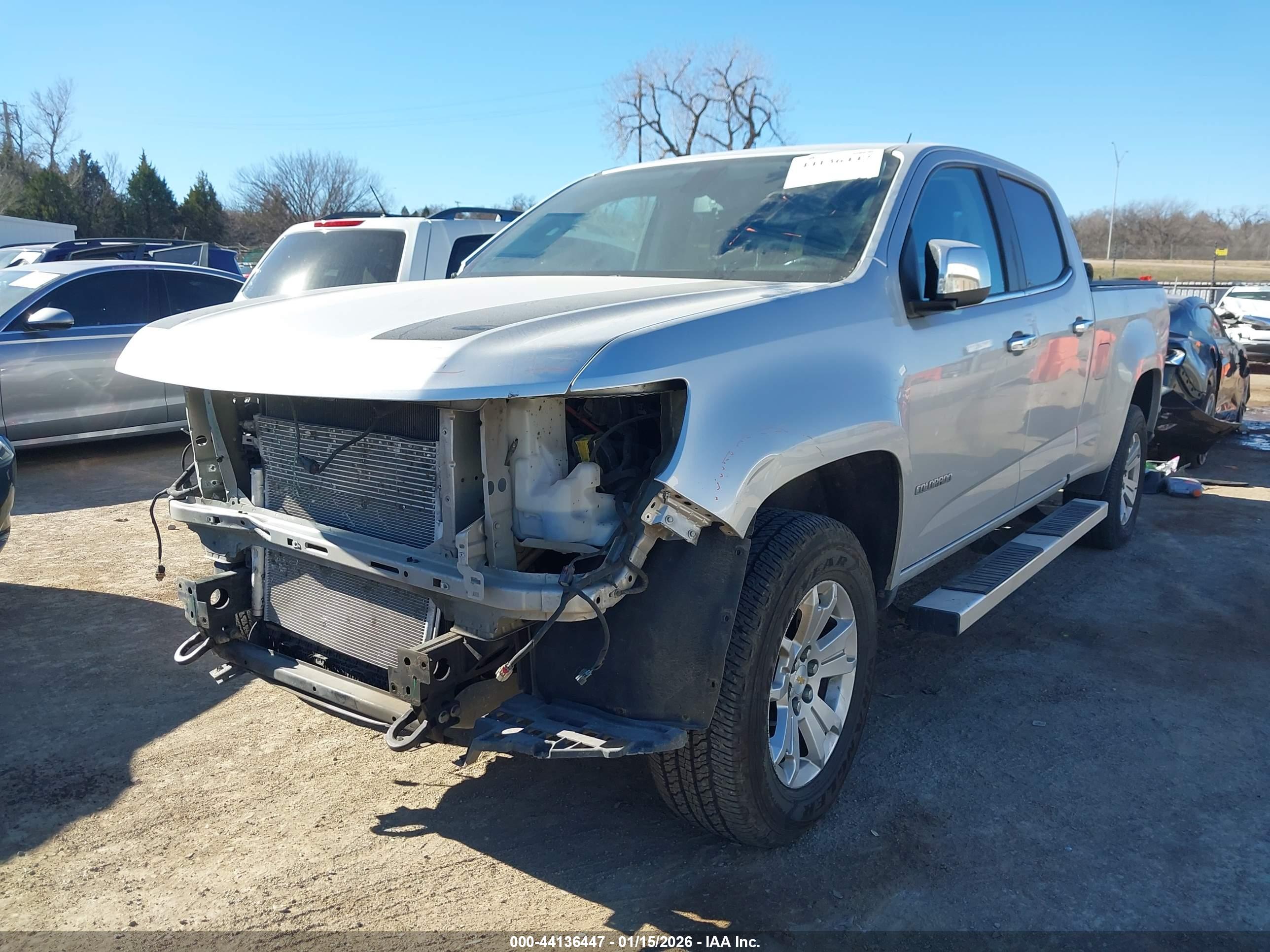 CHEVROLET COLORADO image 2