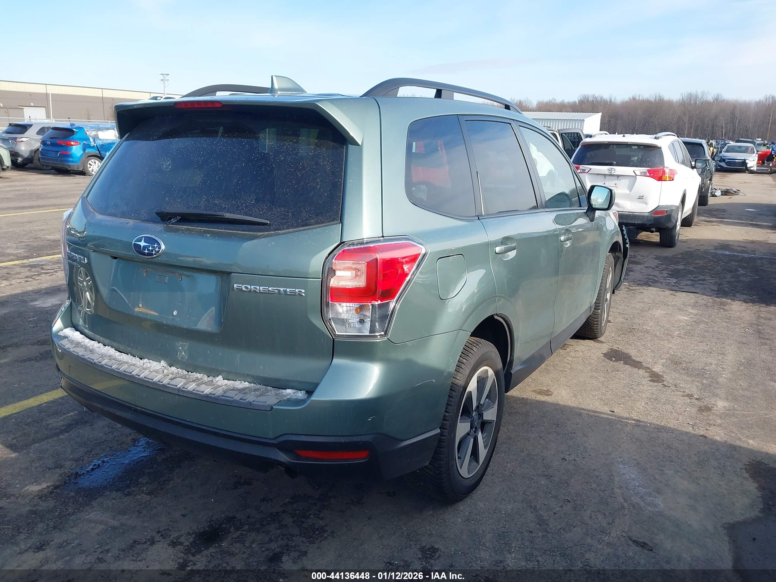 SUBARU FORESTER image 4