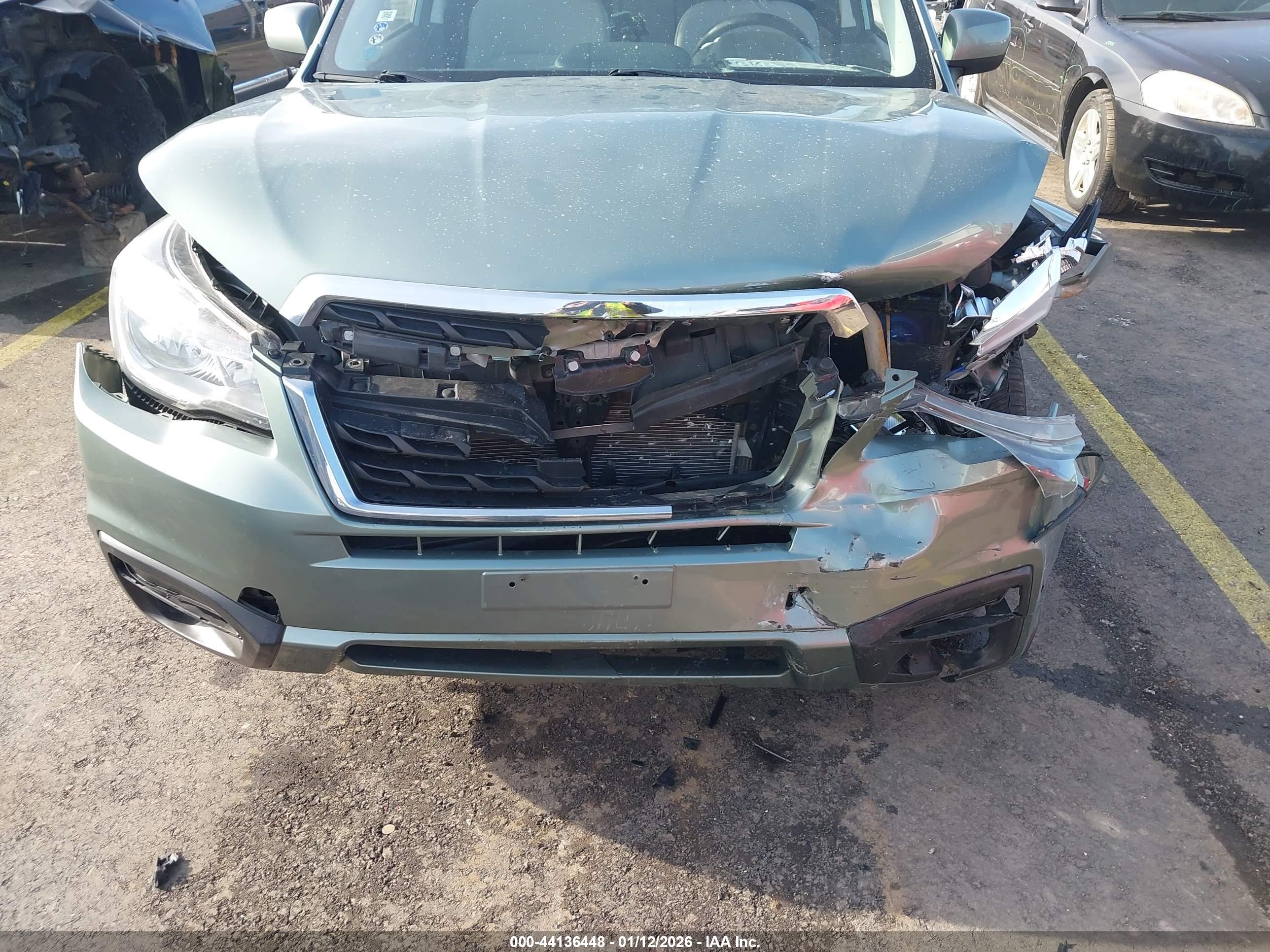 SUBARU FORESTER image 6