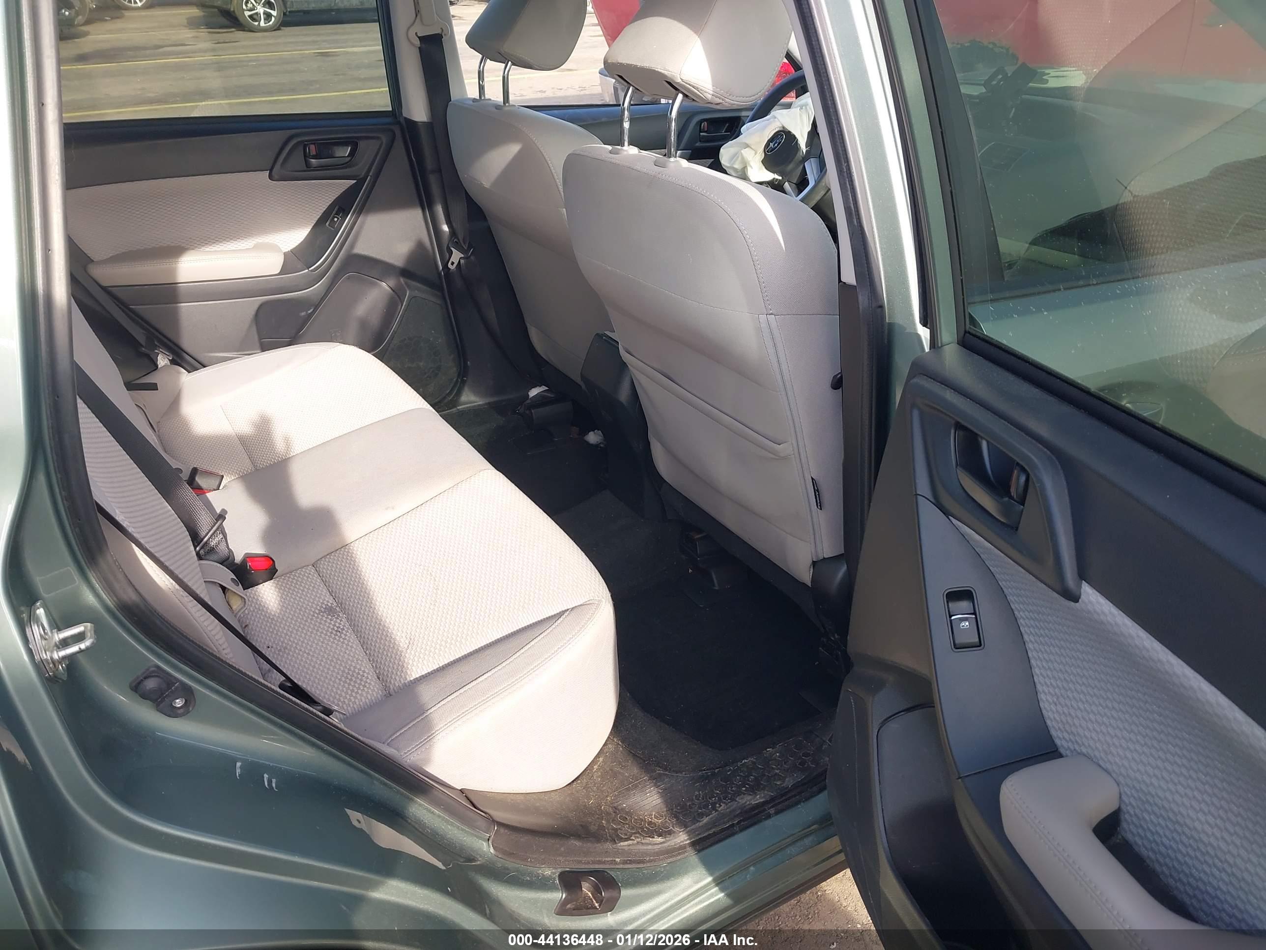 SUBARU FORESTER image 8