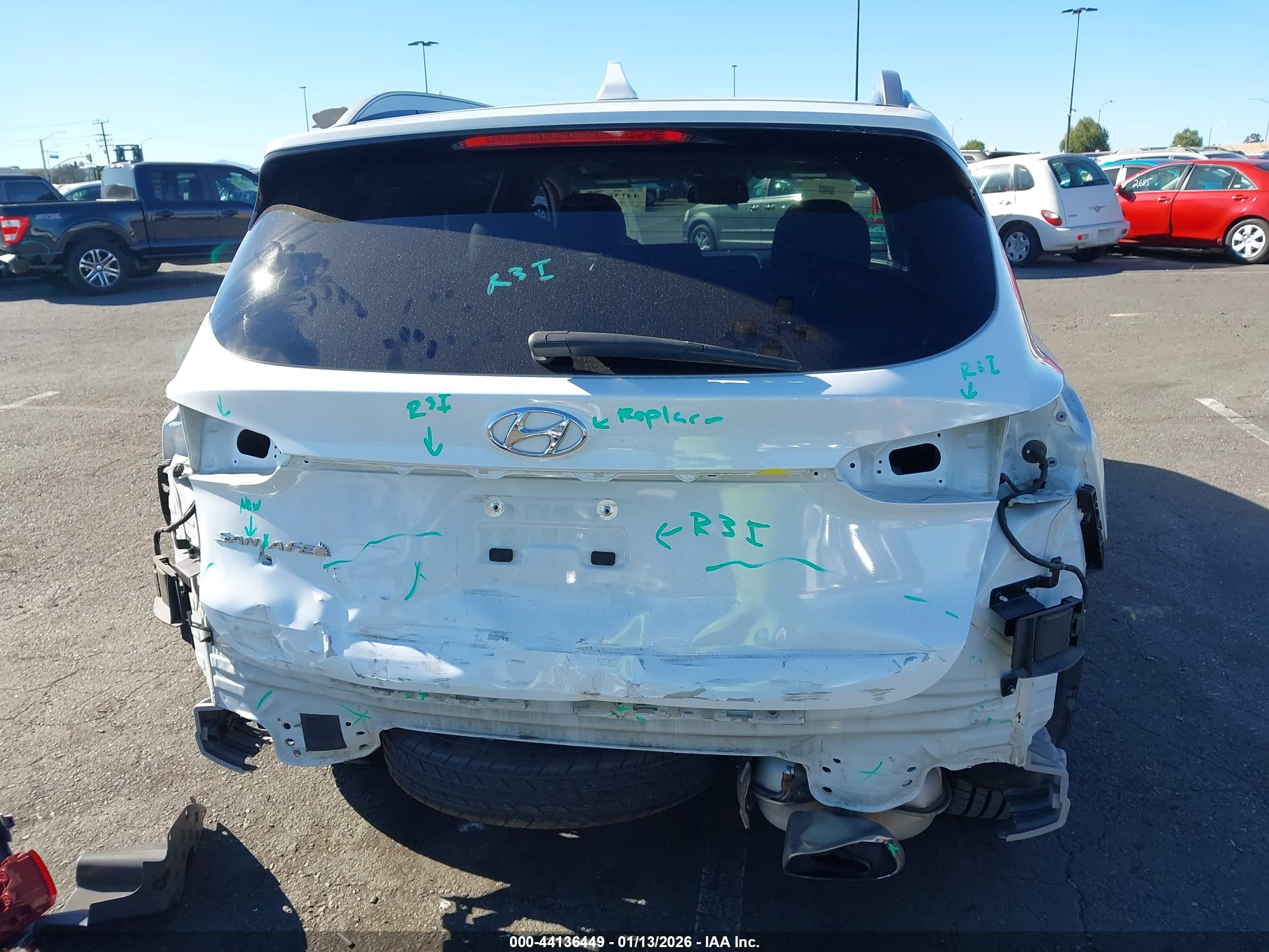 HYUNDAI SANTA image 6