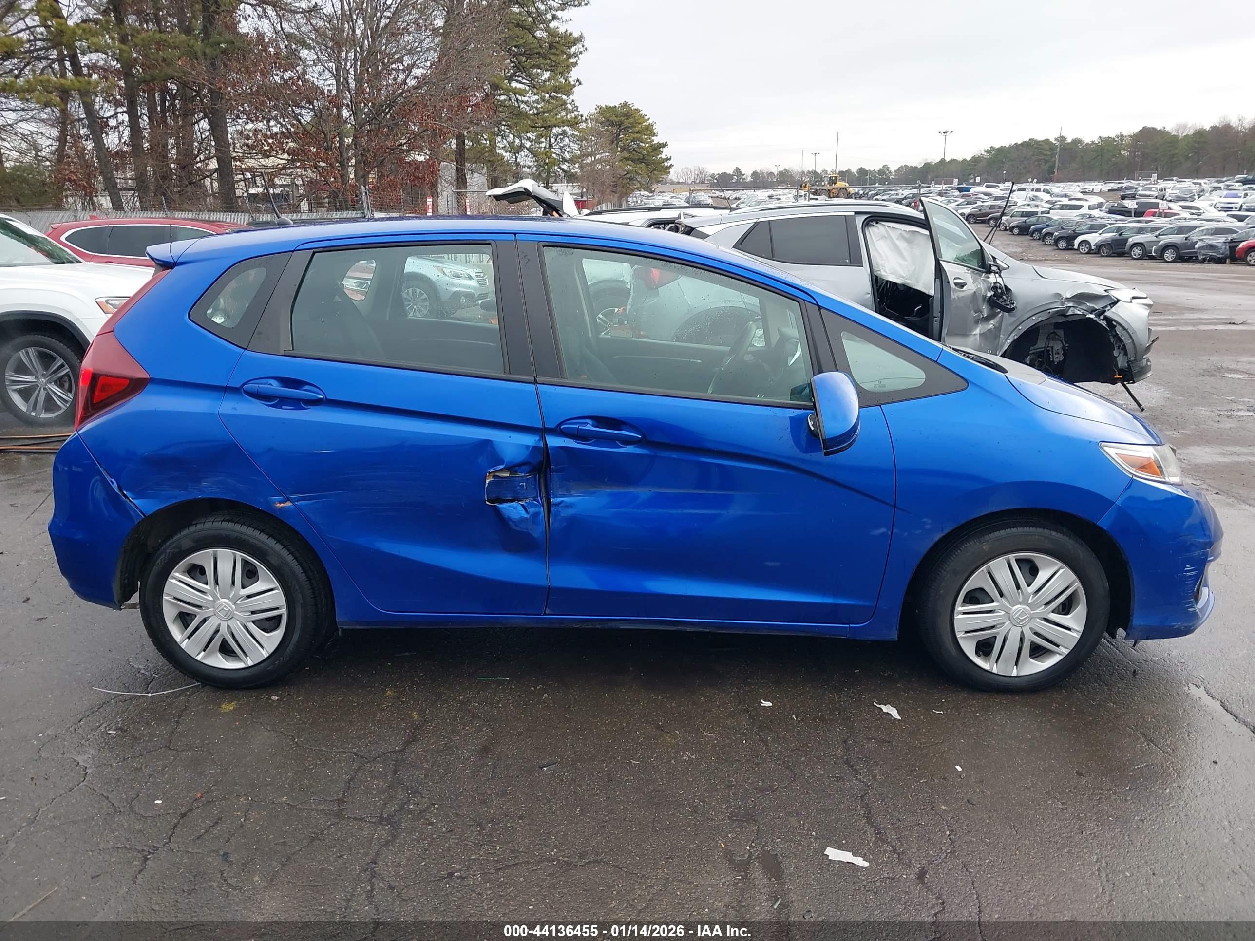 HONDA FIT image 6