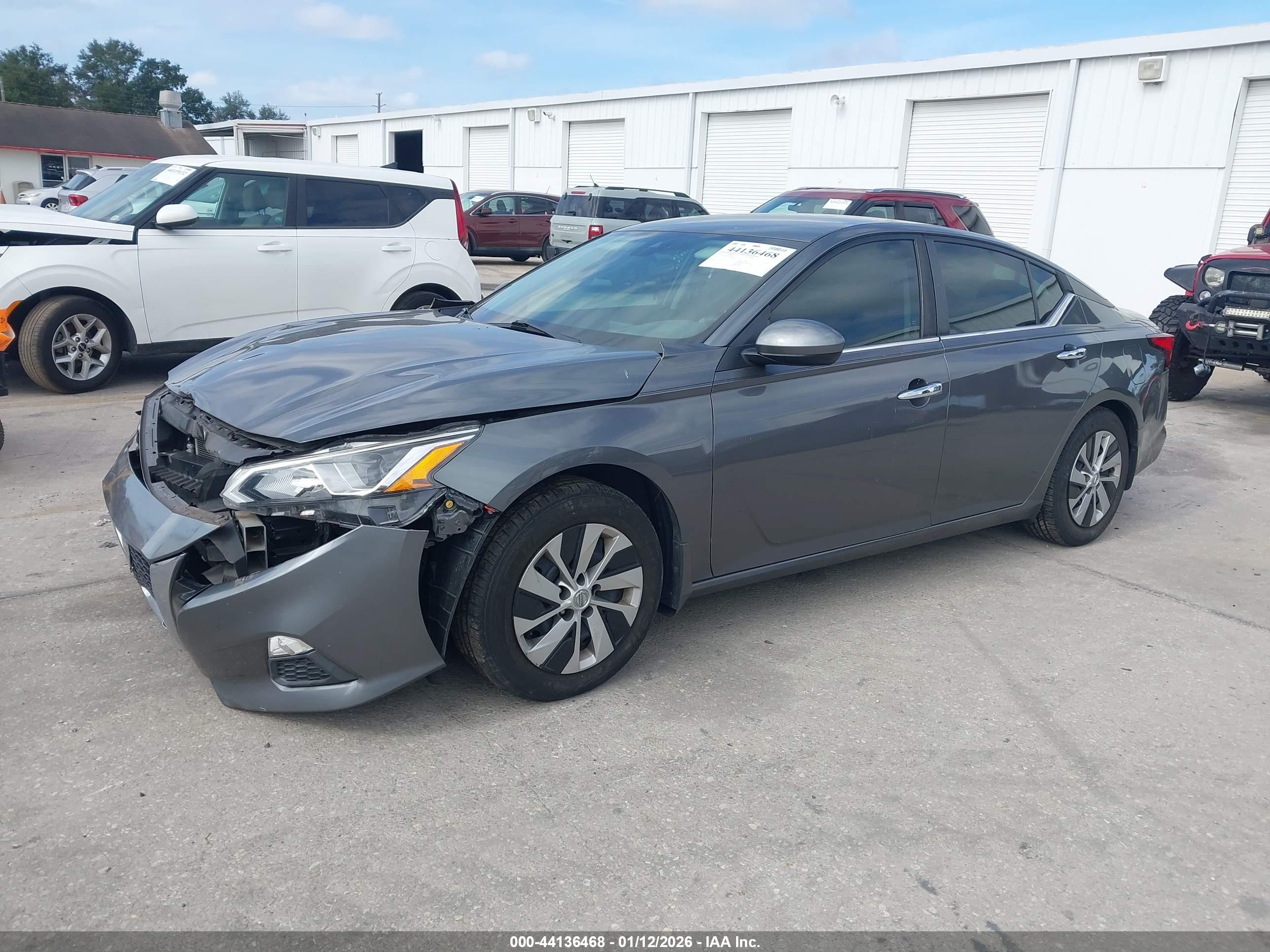 NISSAN ALTIMA image 2