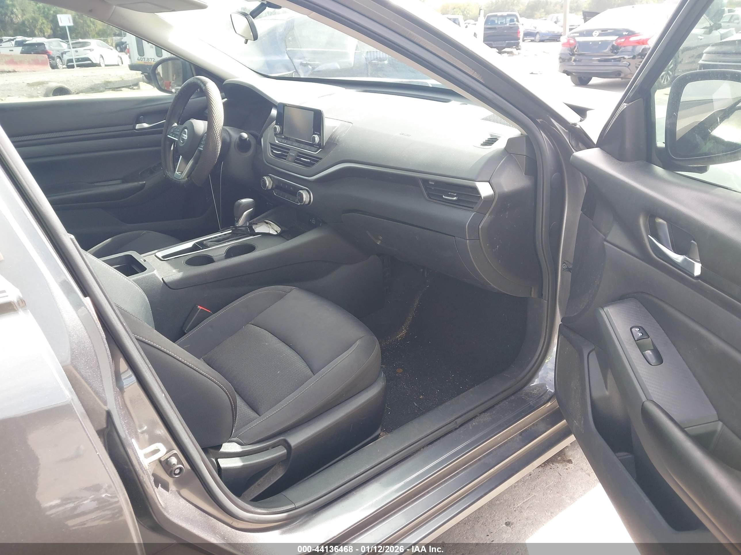 NISSAN ALTIMA image 5