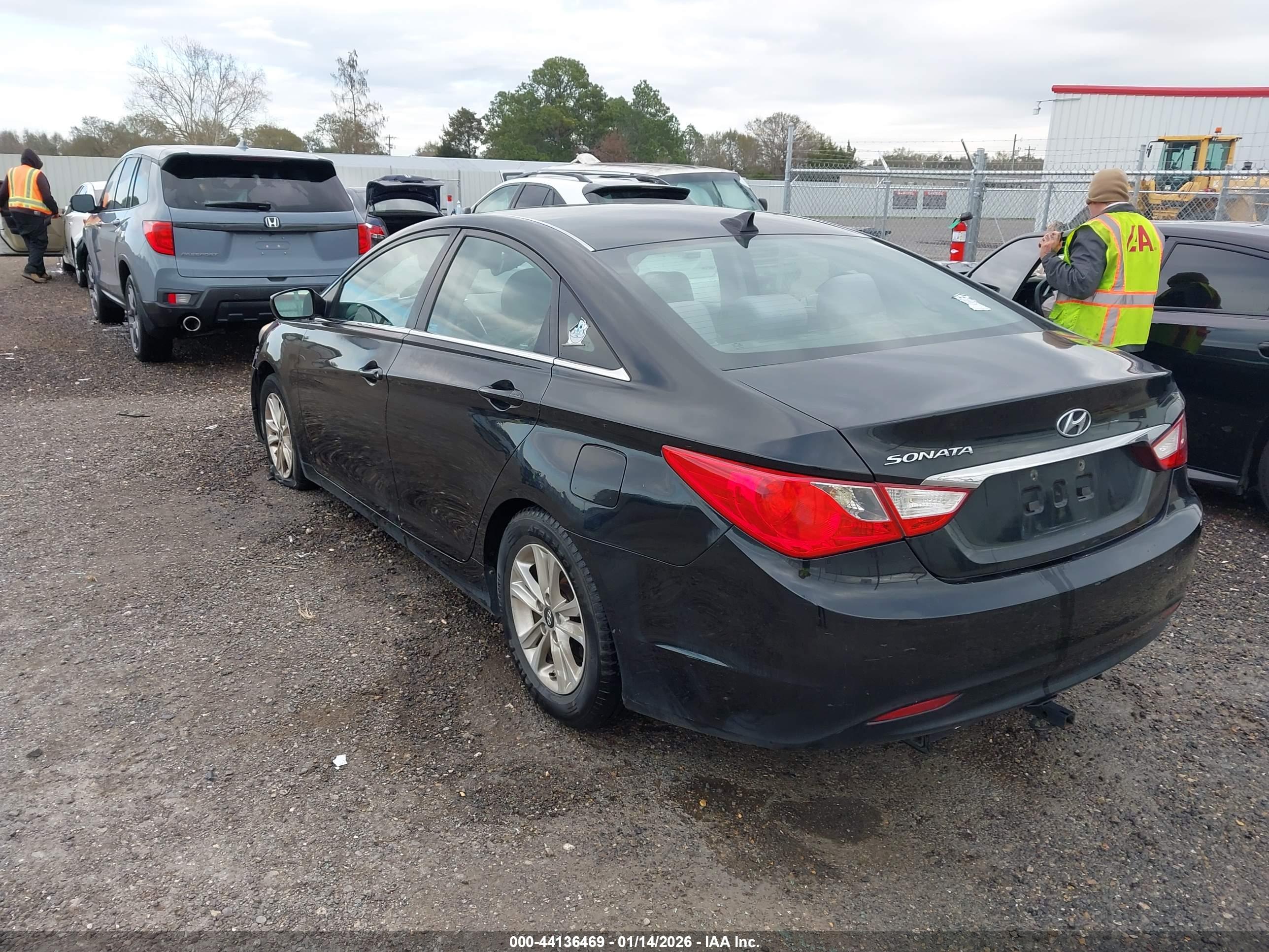HYUNDAI SONATA image 3