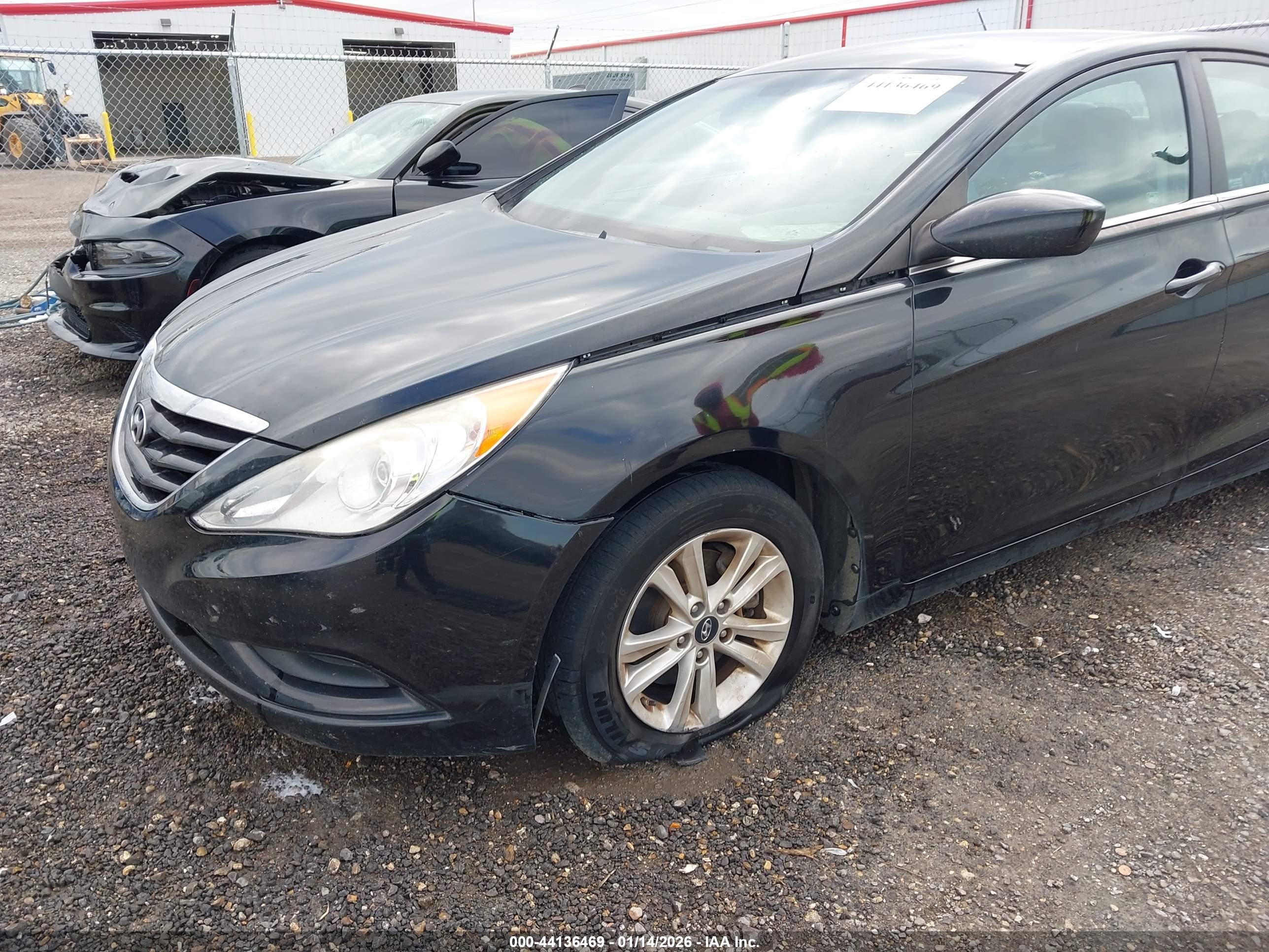 HYUNDAI SONATA image 6