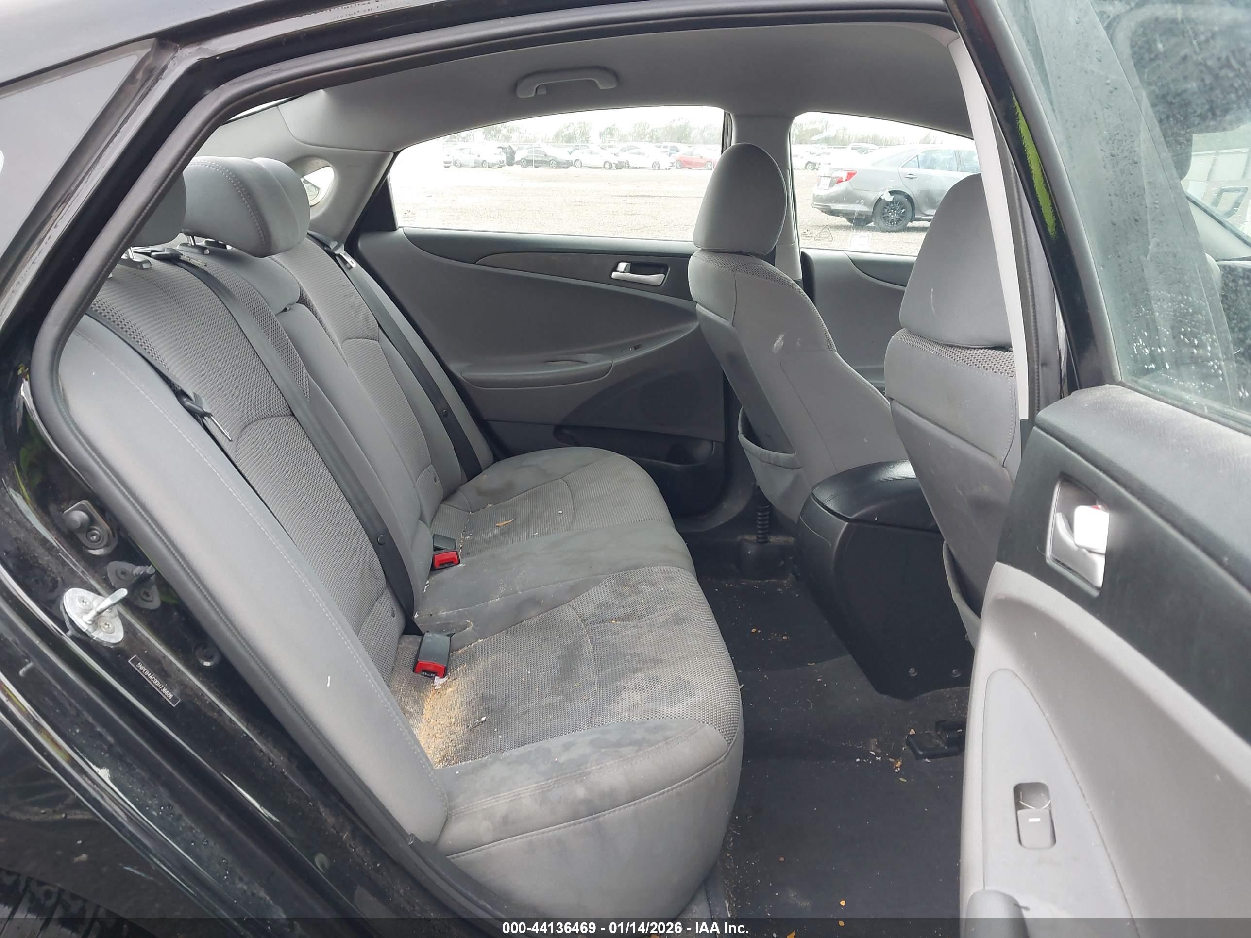HYUNDAI SONATA image 8