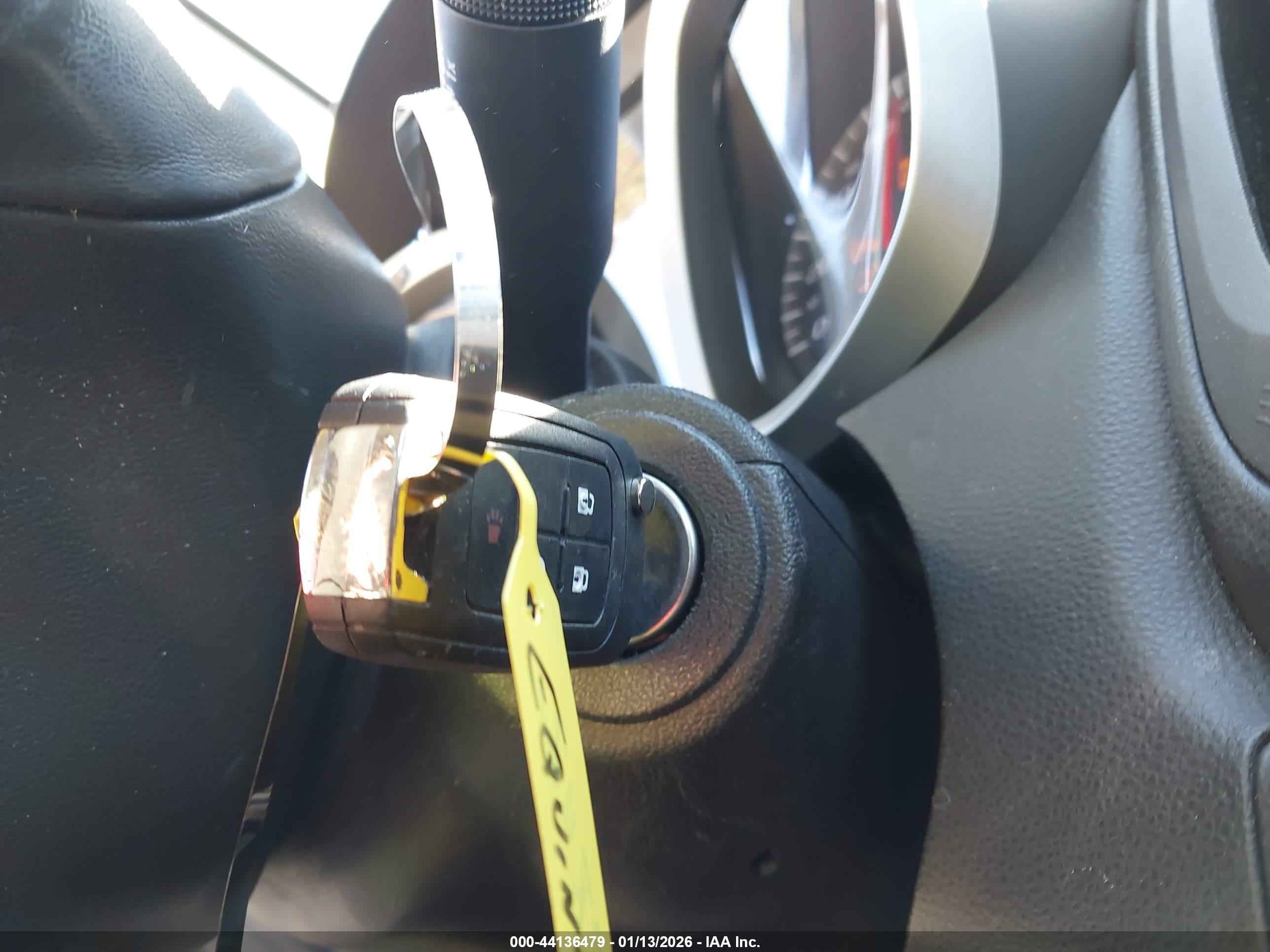 CHEVROLET EQUINOX image 11