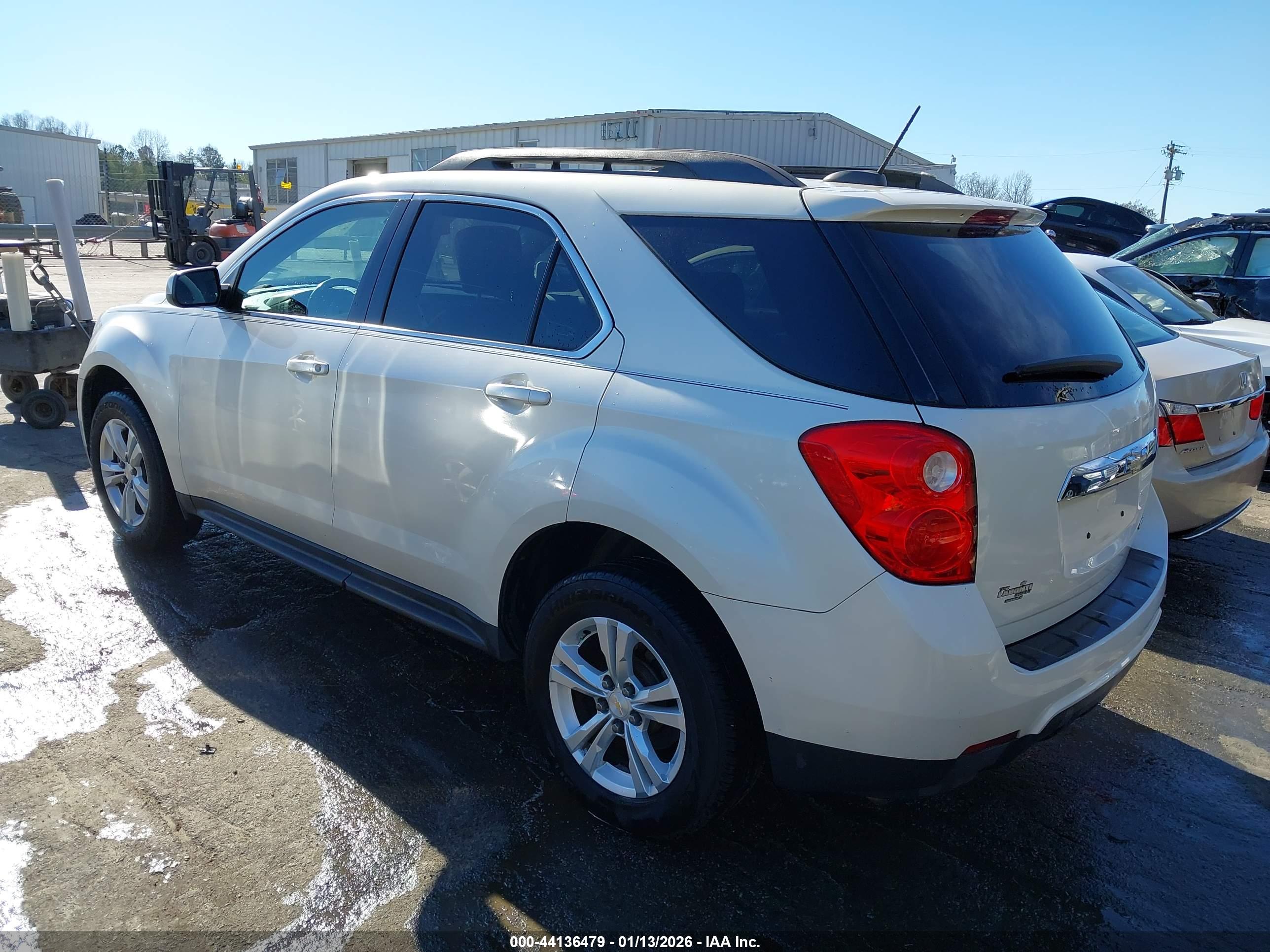CHEVROLET EQUINOX image 3