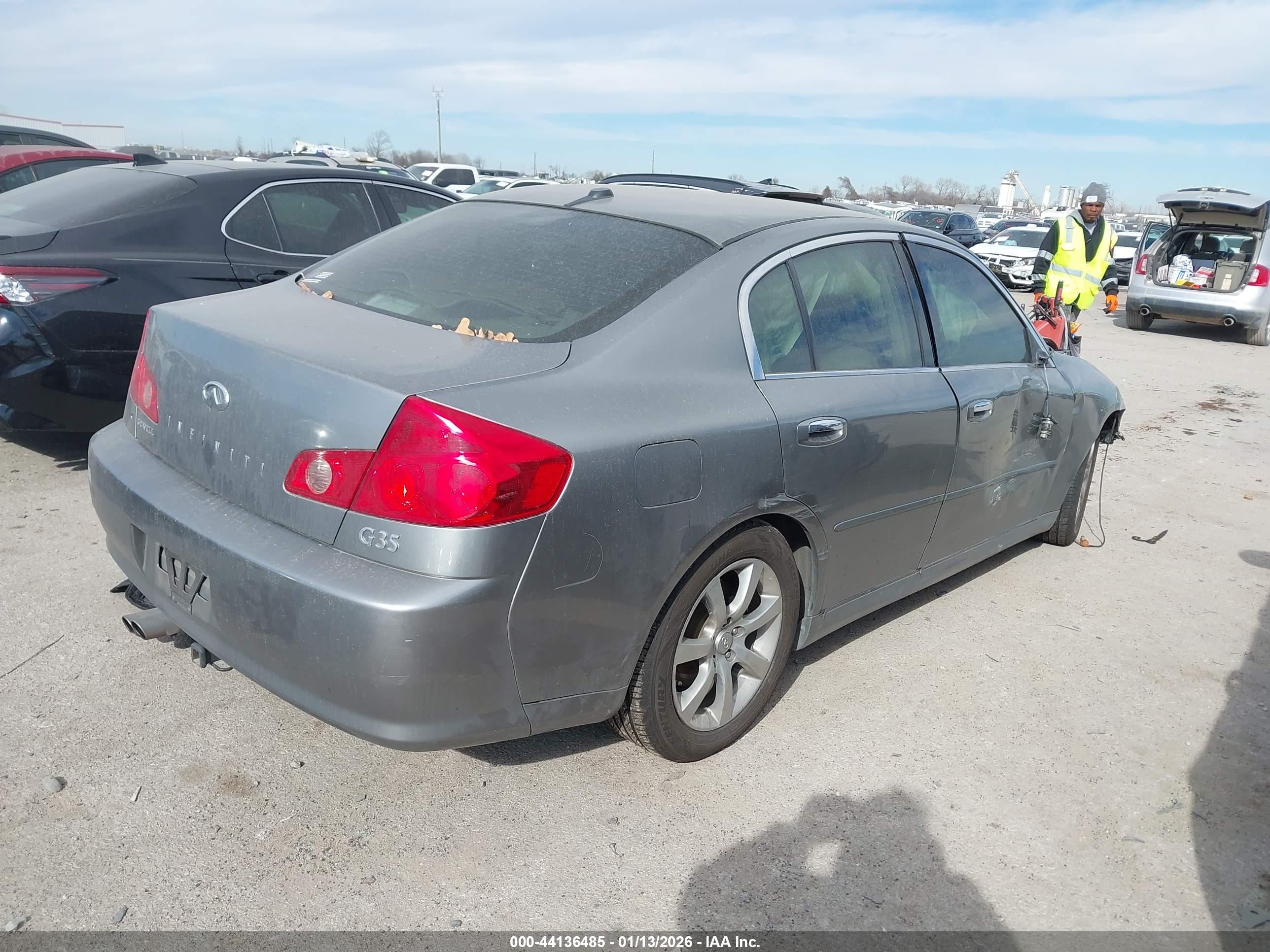INFINITI G35 image 4