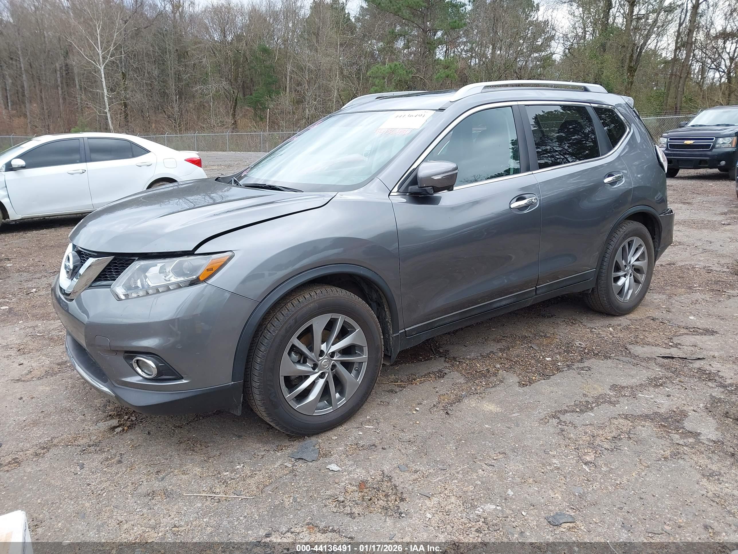 NISSAN ROGUE image 2