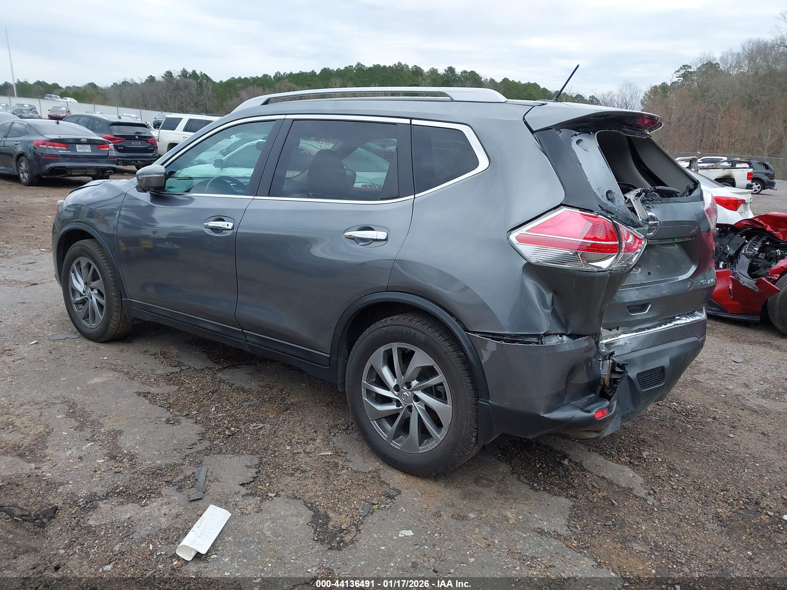 NISSAN ROGUE image 3