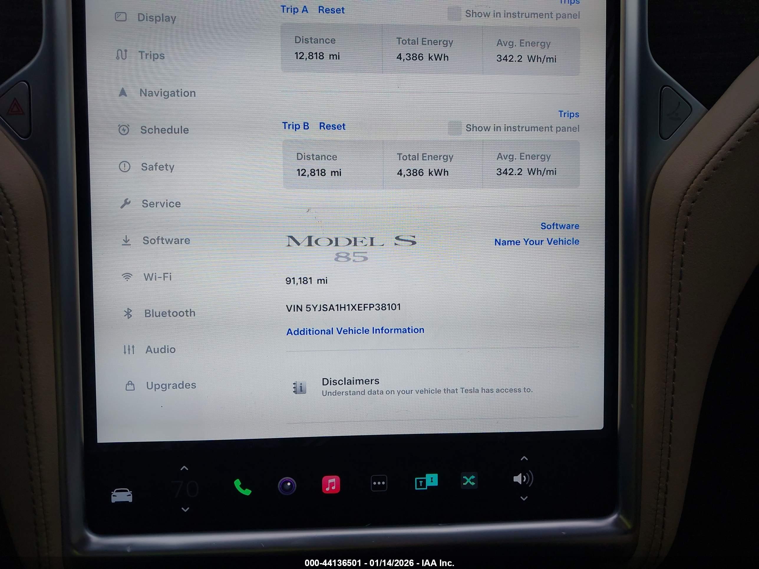 TESLA MODEL image 7