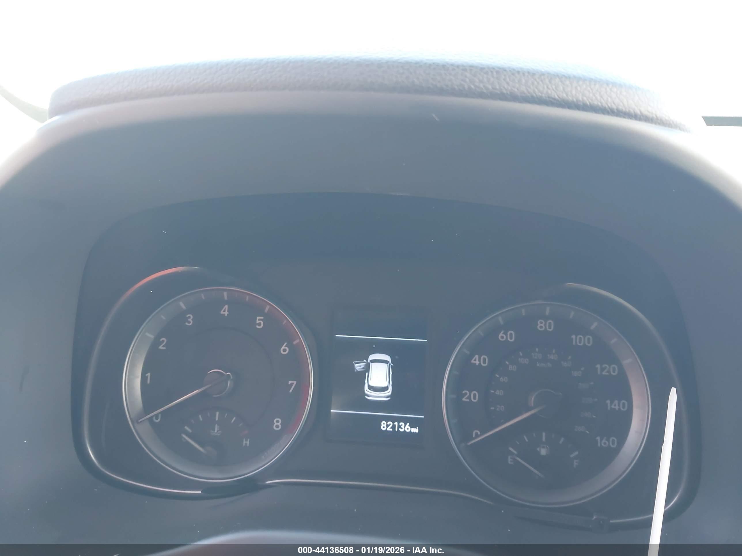 HYUNDAI KONA image 7